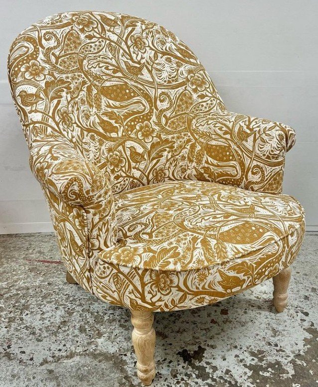 @loulourich specialises in upholstery and furniture restoration. With a BA hons fine art degree and traditional training in upholstery.

Louise's design knowledge combined with an eye for detail and hand skills create some beautiful work. These skill