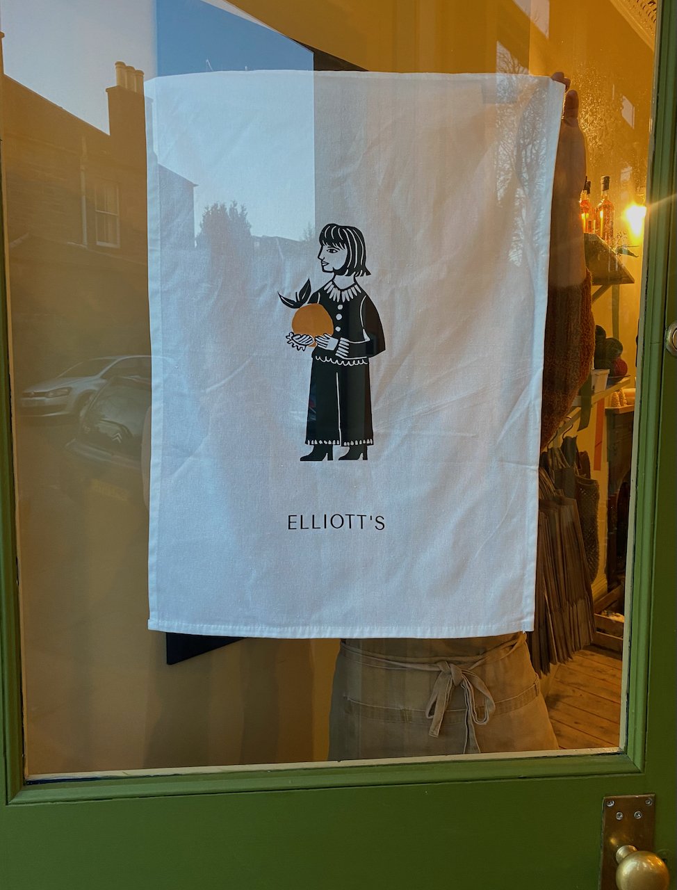 Pallares Solsona Boxwood Knife — Elliott's