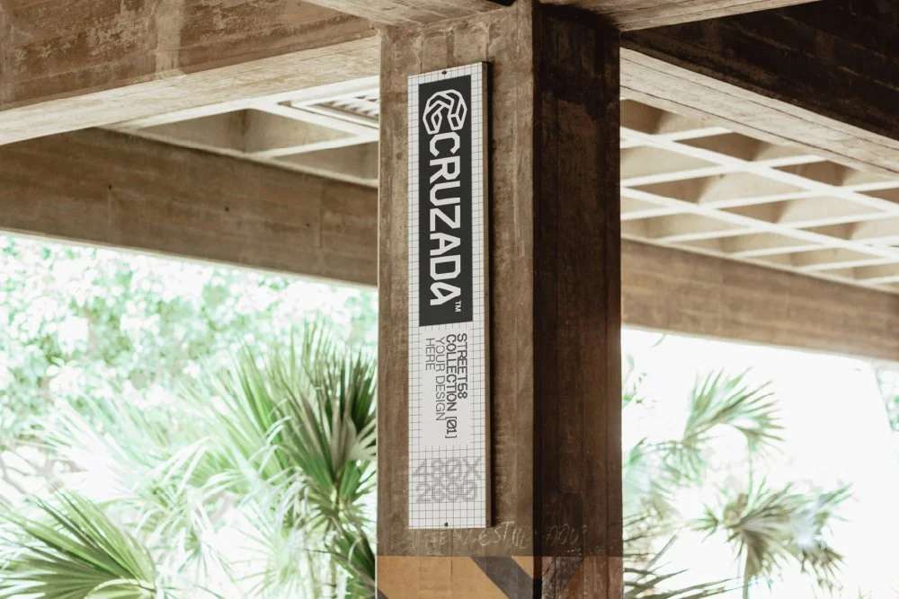 Graphic-and-web-design-mockup-Holum-Studio1_4.jpg