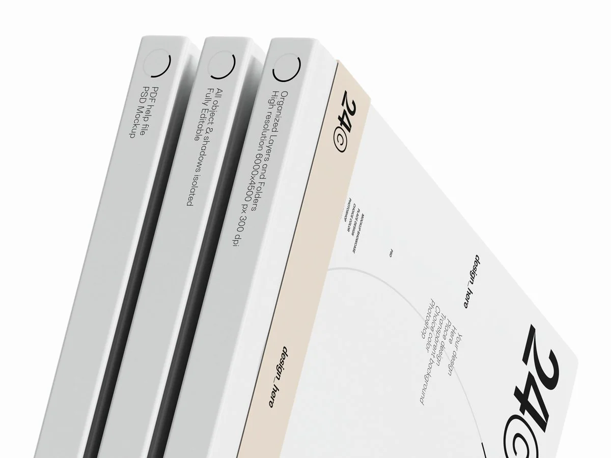 Graphic-and-web-design-mockup-Holum-Studio2.jpg