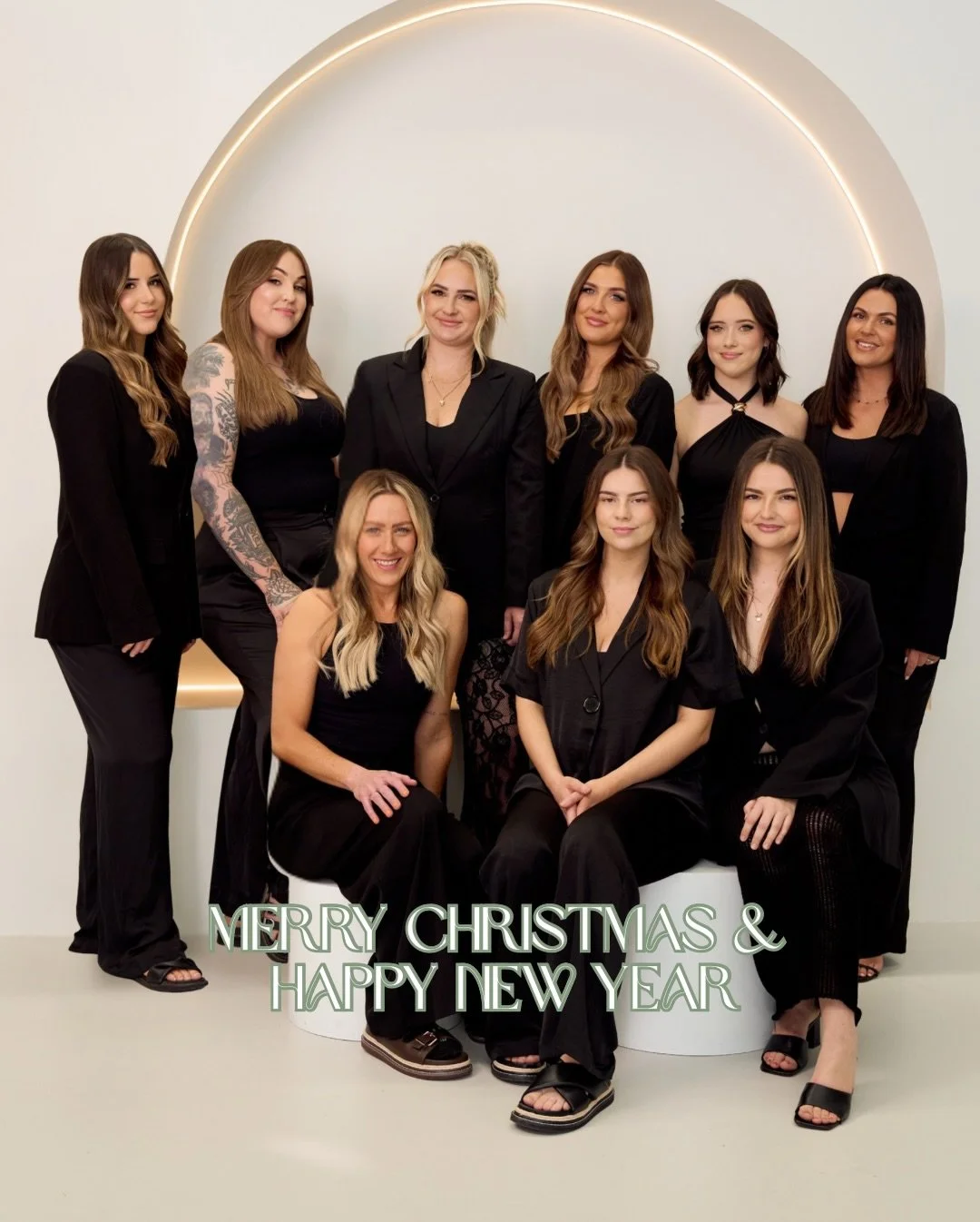 A very Merry Christmas &amp; Happy New Year to you all

We couldn&rsquo;t do what we love everyday without you

Stay safe and see you in 2026 for an even bigger year 🎉💌✨💗🎀

#perthhairsalon #perthblondespecialist #perthhairstylist