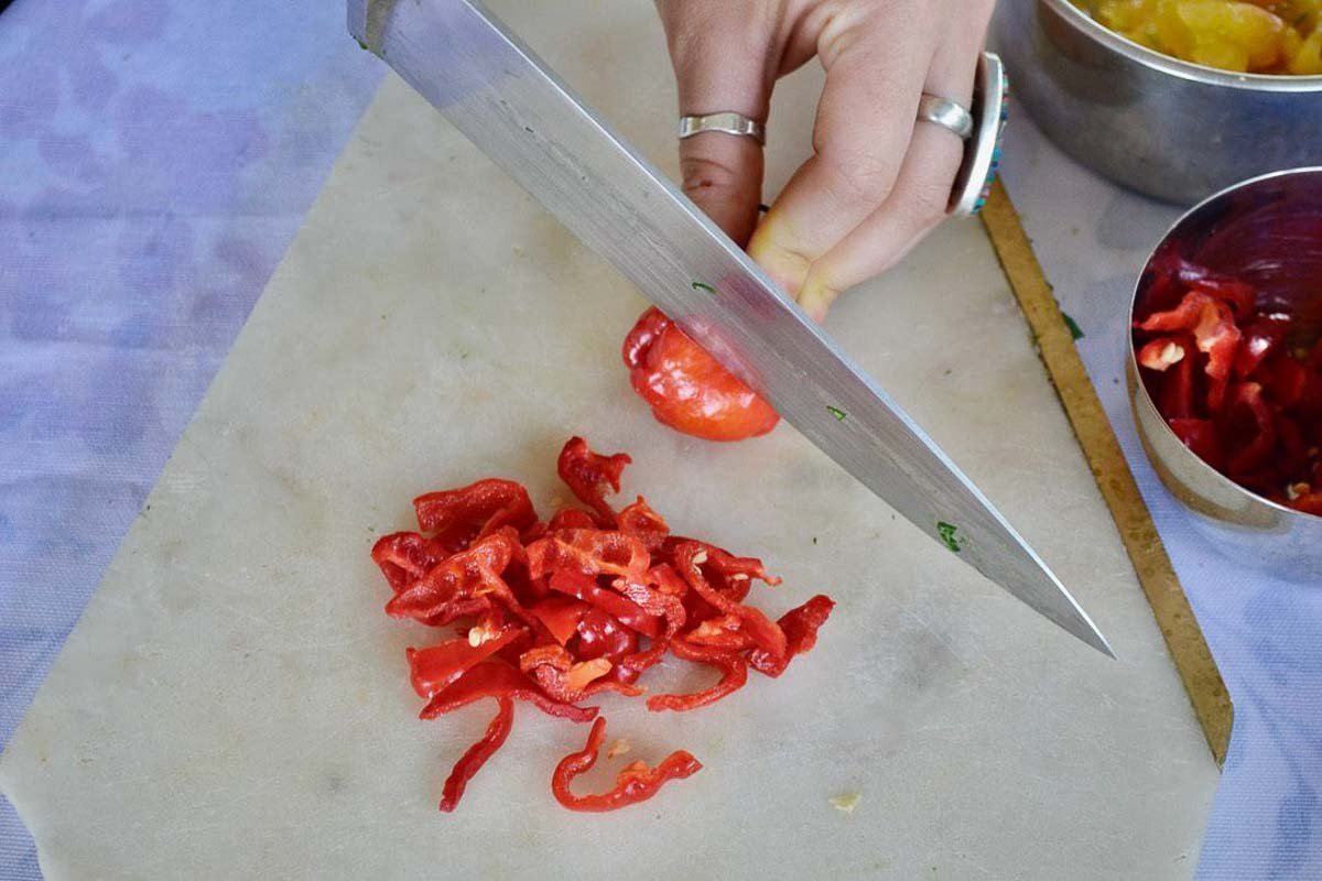 choppingpeppers.jpg