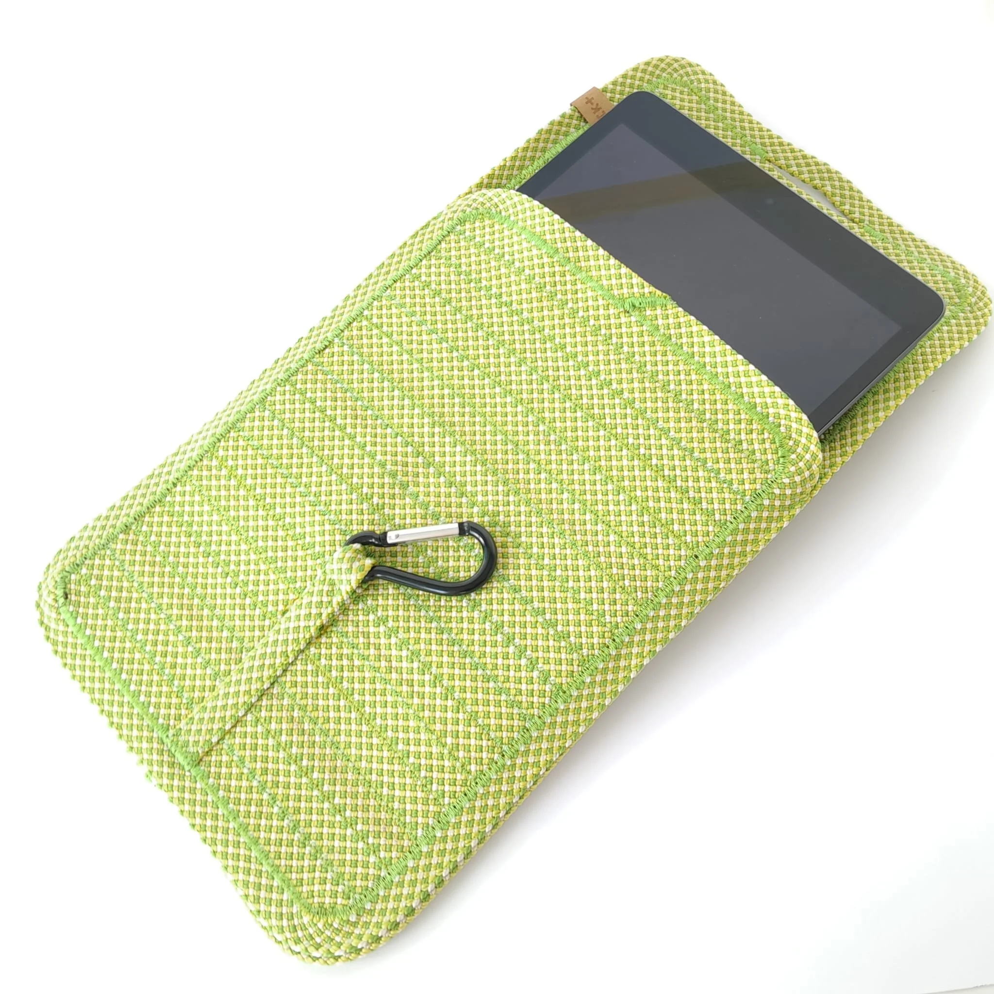 Tablet hellgrün 4.jpg