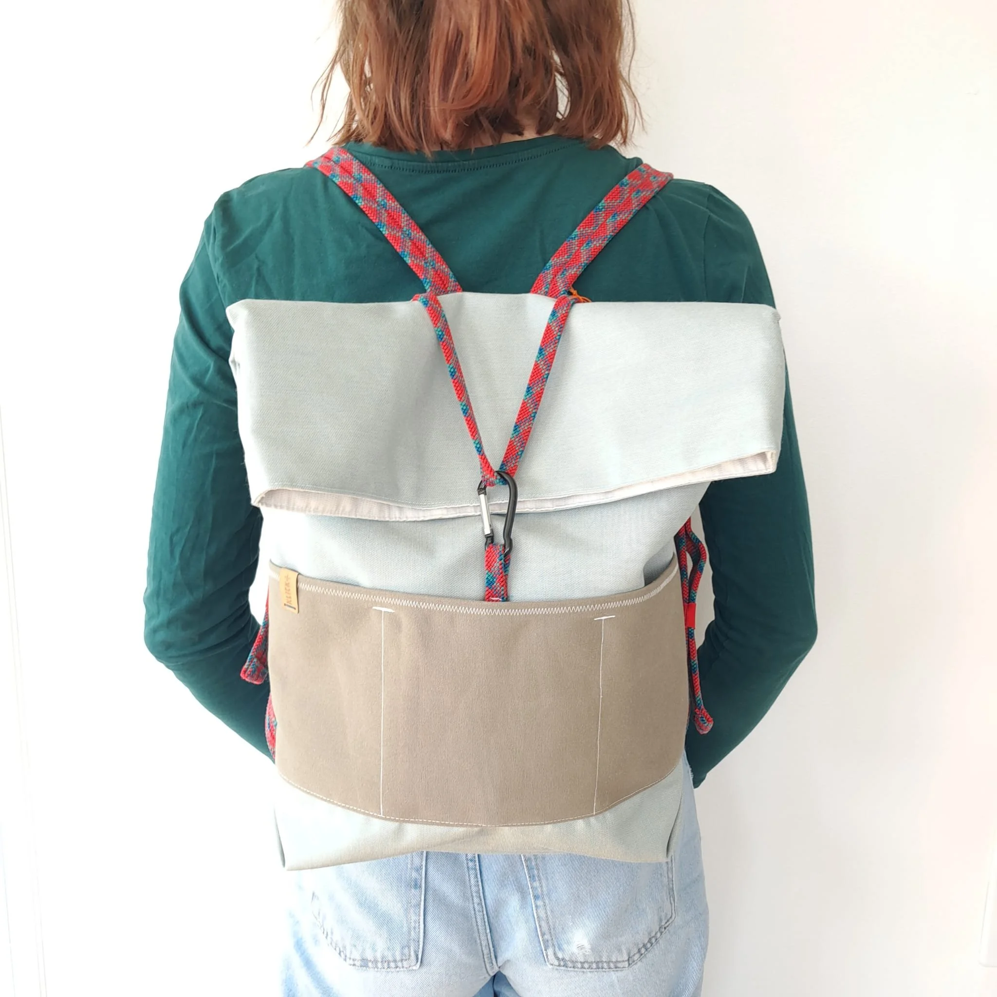 Rucki hellgrau 3.jpg