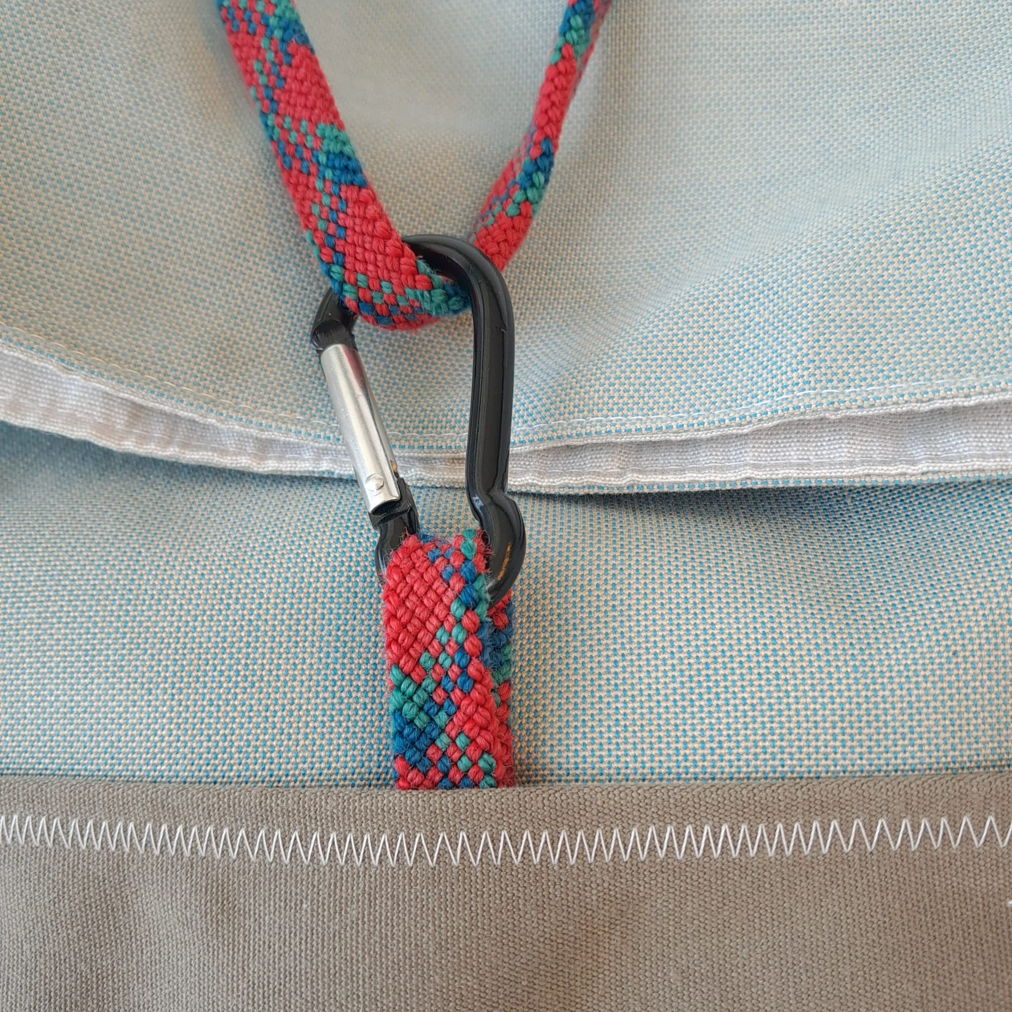 Rucki hellgrau 2.jpg