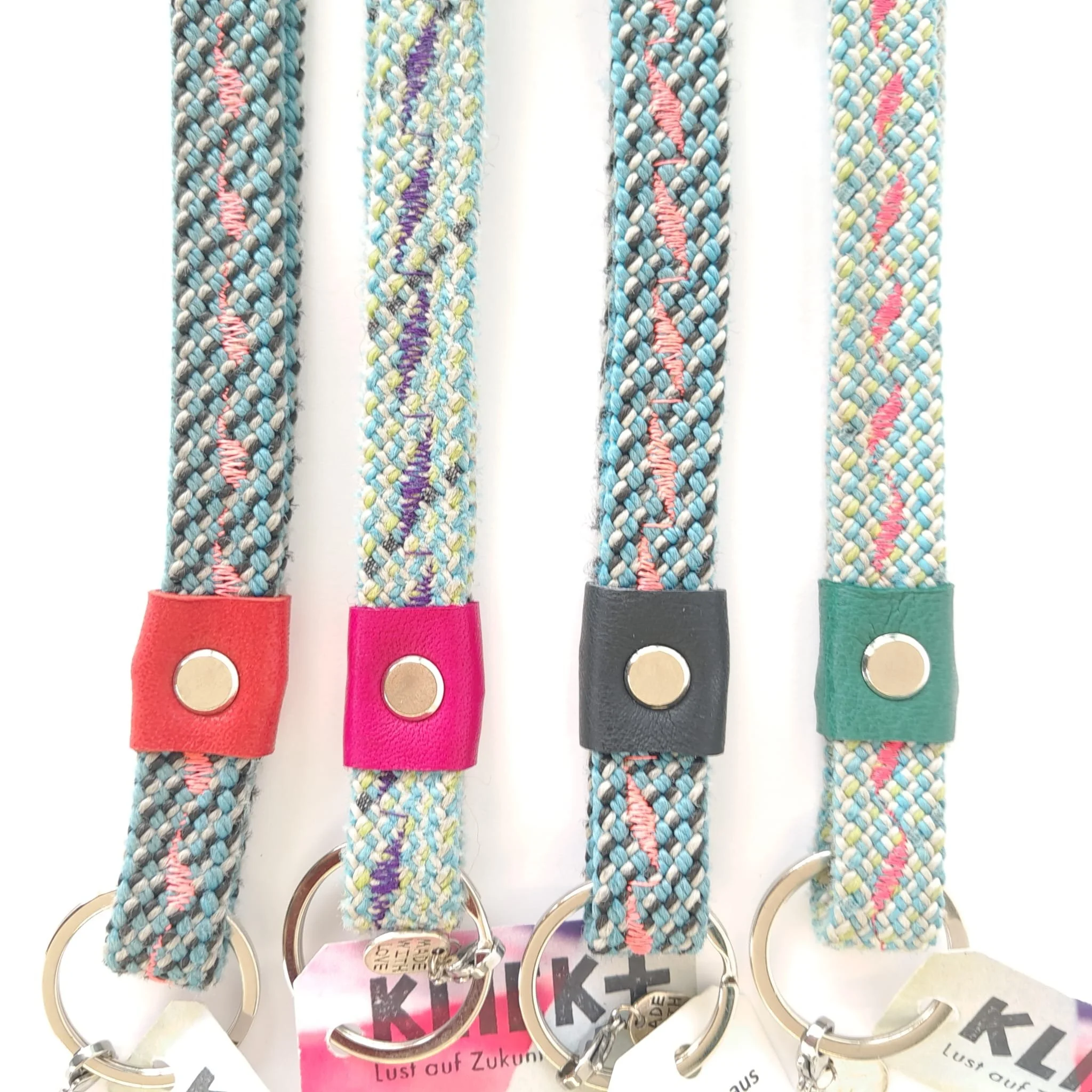 schlü lang Grauton.jpg