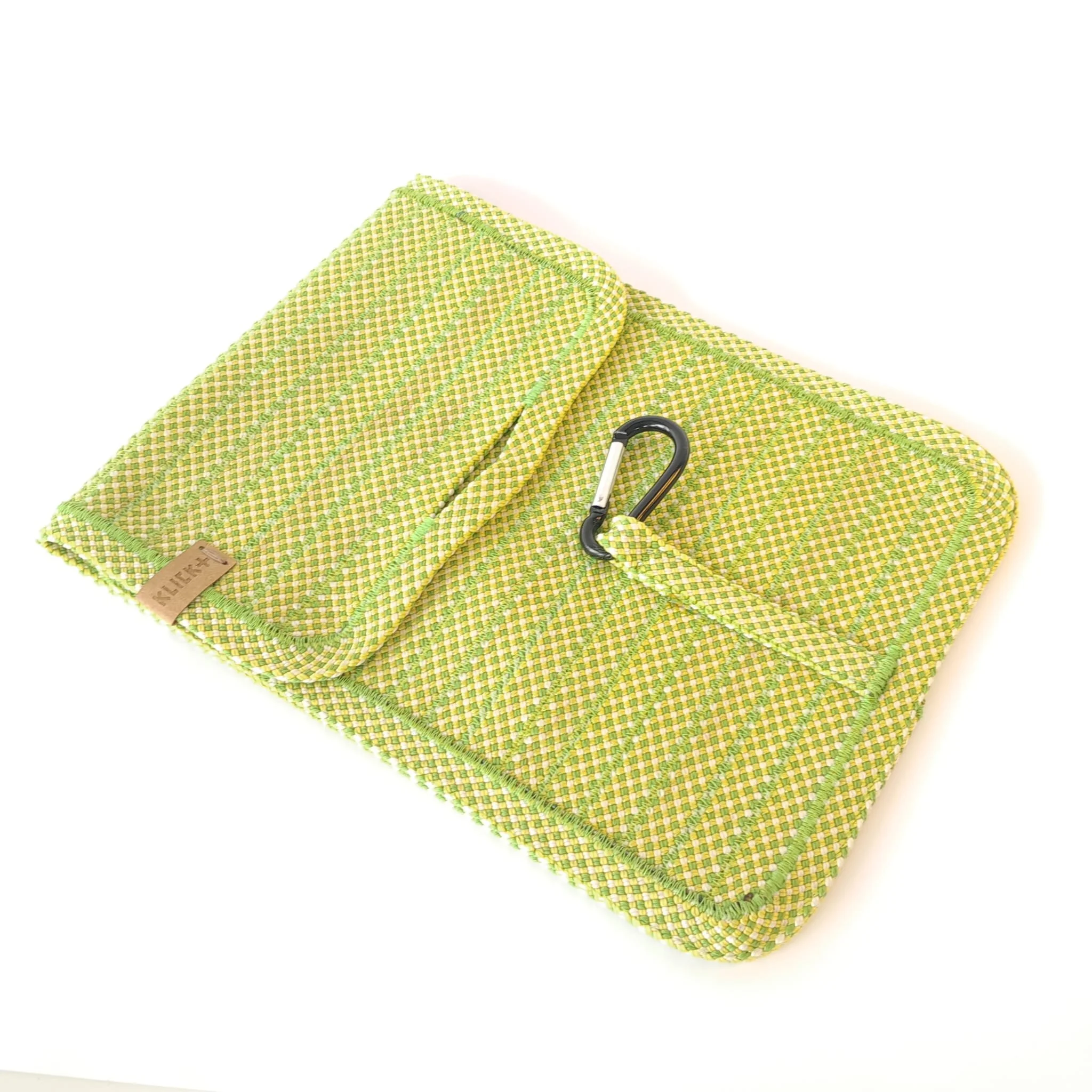 Tablet hellgrün 3.jpg