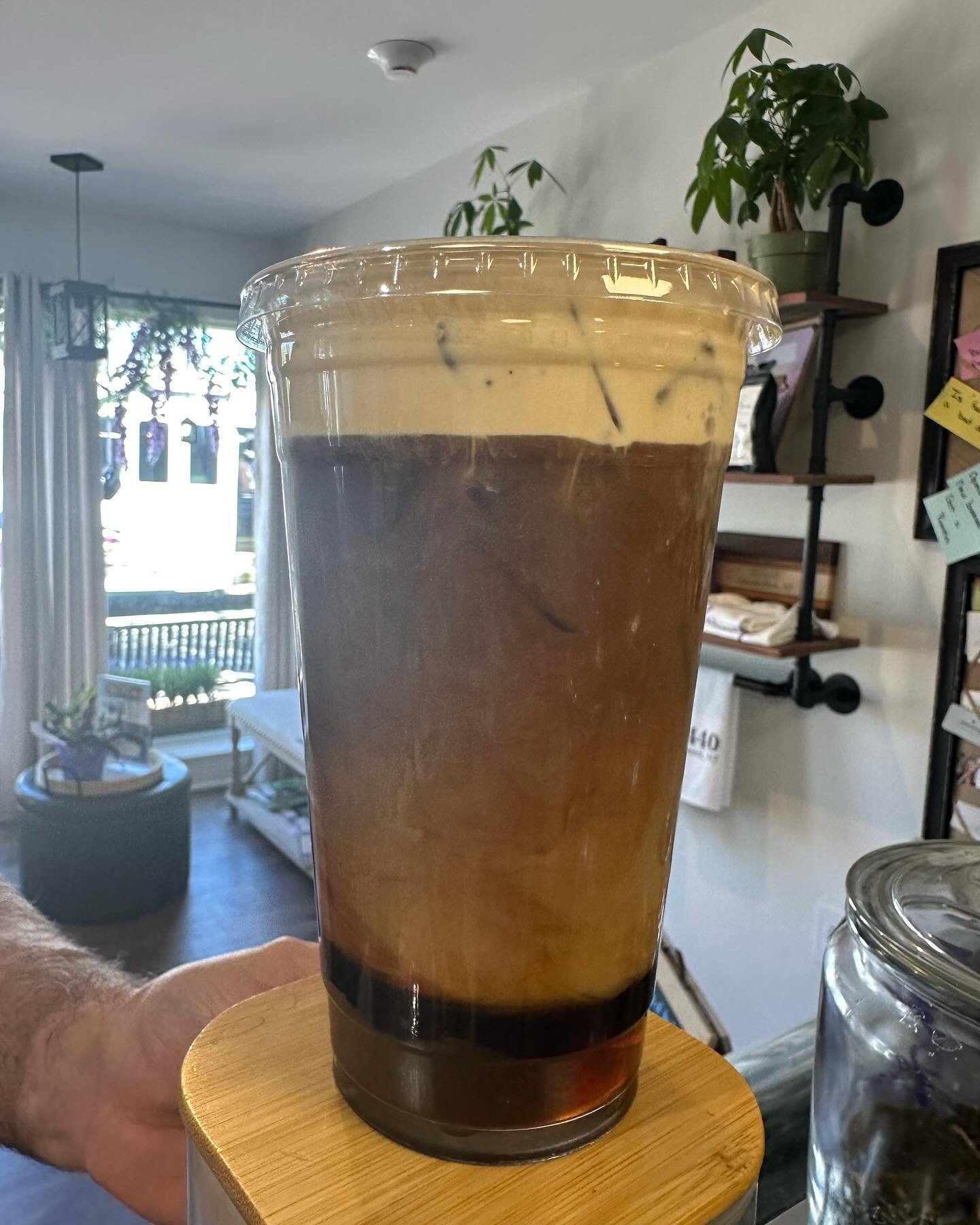 Vanilla iced cold brew with  salted caramel cold foam (YES DAIRY FREE 😃)
Thanks @woodard_creative_carvings for keeping our creative juices flowing !!! 

#glutenfree #dairyfree #ourpequannock #smallbatchbaking 
#togetherwearelimitless #bakedfresh
#om