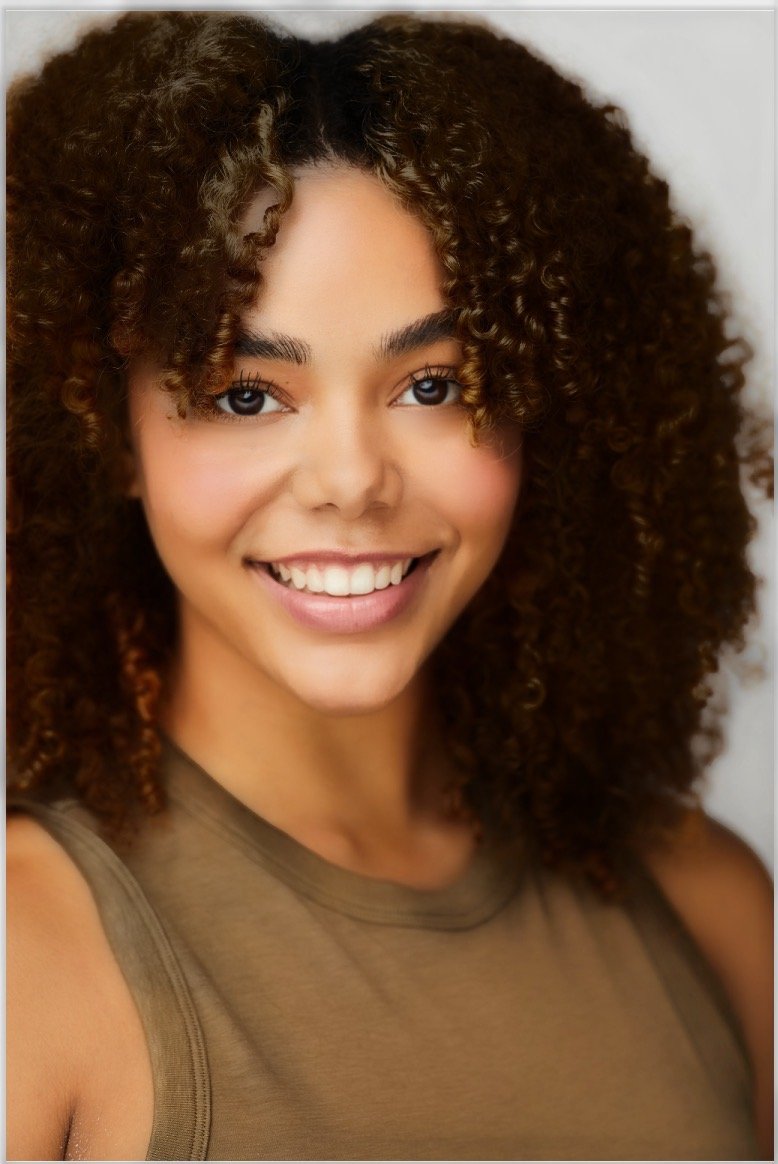 Charizma Lawrence headshot