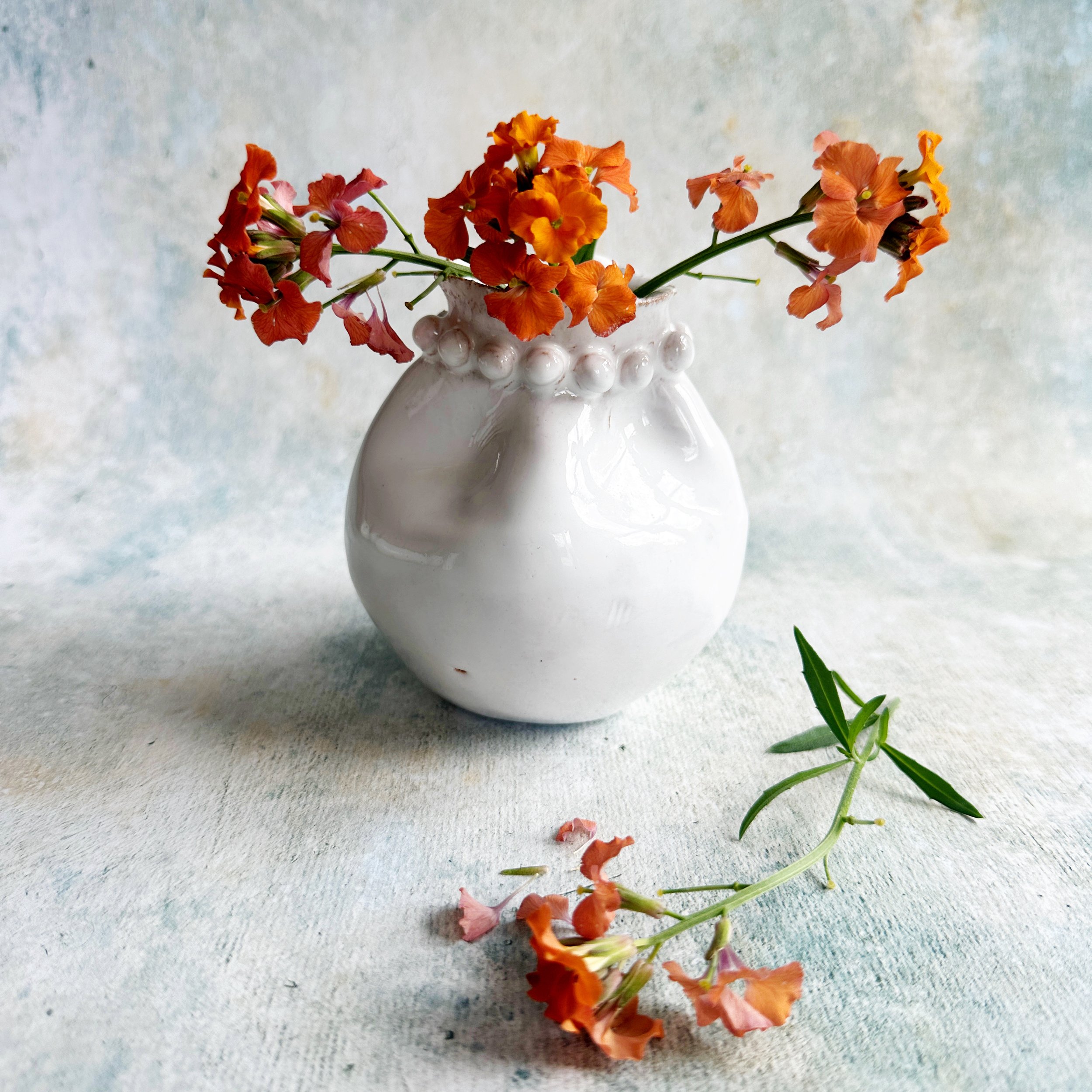 single stem bud vases - wedding centrepieces