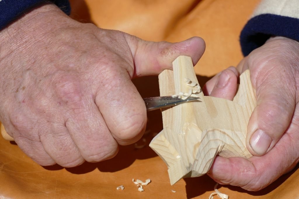 woodcarving_120_lc_natural_pe04_106-1600_106-16021_9e2fb8589ffb37671b91cf2932b68b76.jpg