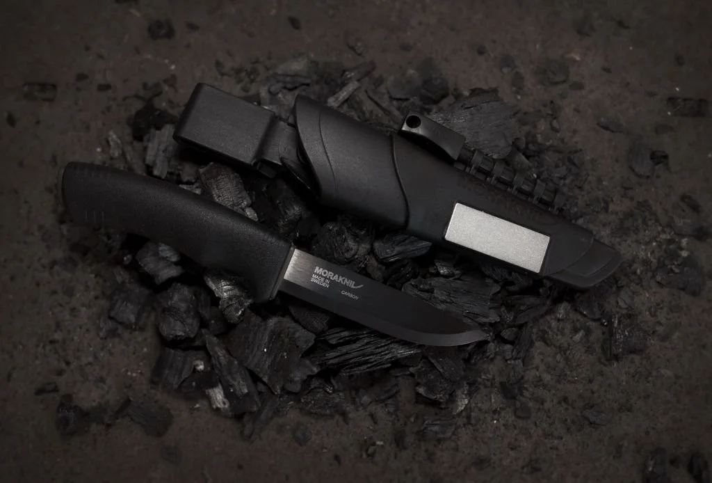 bushcraft_survival_blackblade_c_black_pe01_12880_11742_38e49e3509279995cbe4bfac6f07f43e.jpg