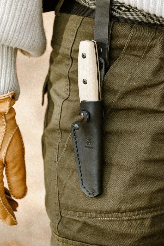 finn_blackblade_s_ash_wood_grain_edit__pe07_14083_92a4f0ccf5ac4a5f49107de65724226f.jpg
