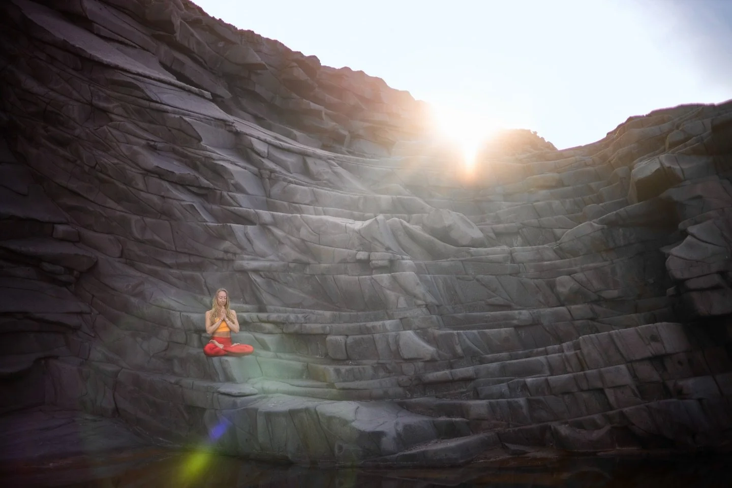 YOGA: your workout or work-in? ➡️

The power of Yoga beyond the physical exercise. Some thoughts in the slides!

📷 by @lauraburbaitephoto in Gran Canaria last year during sunset at Las Salinas🌞