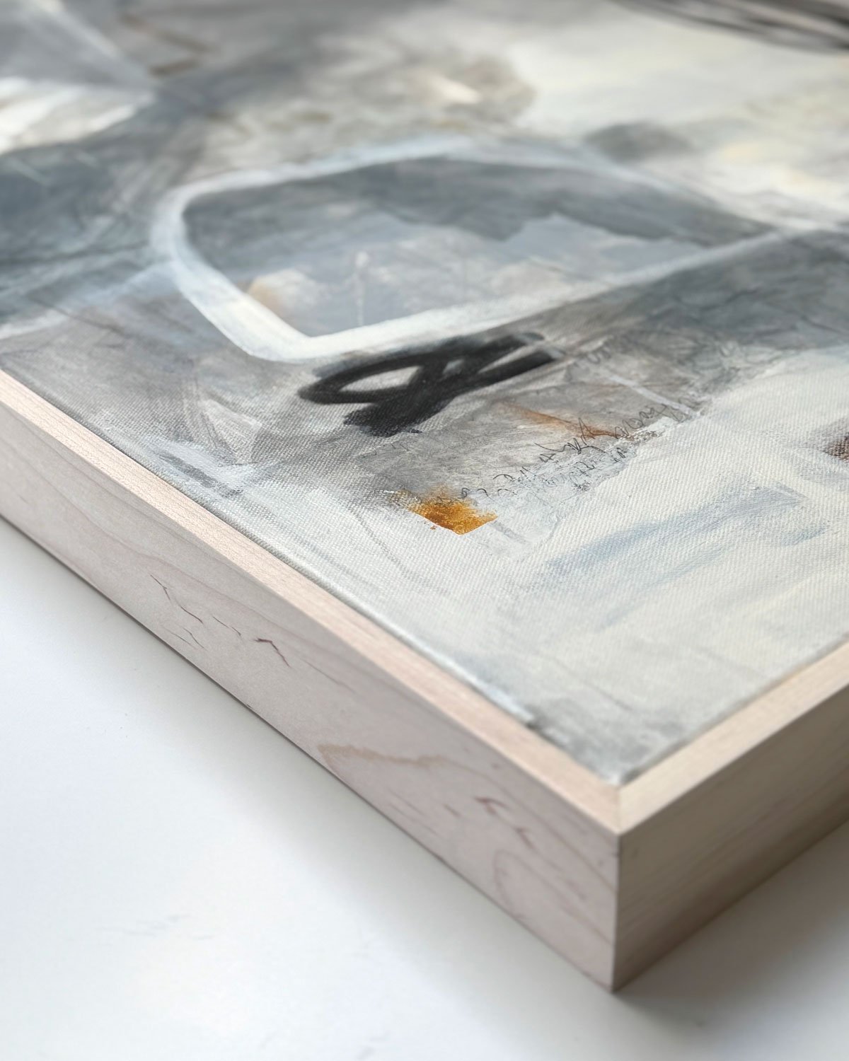 wanderings-laurie-baars-frame-side-view.jpg