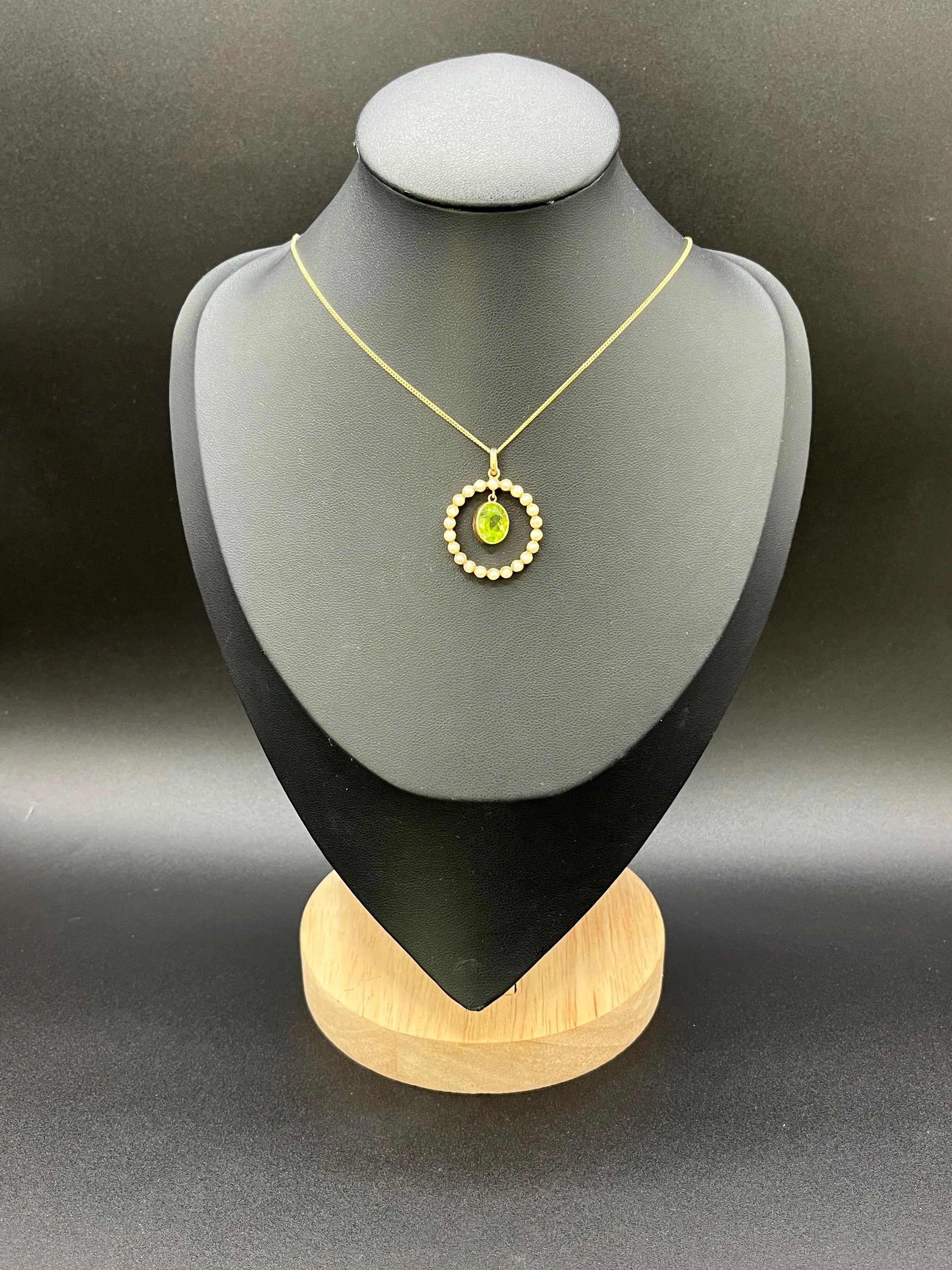 Edwardian 15ct Yellow Gold, Peridot & Seed Pearl Pendant, Circa 1910
