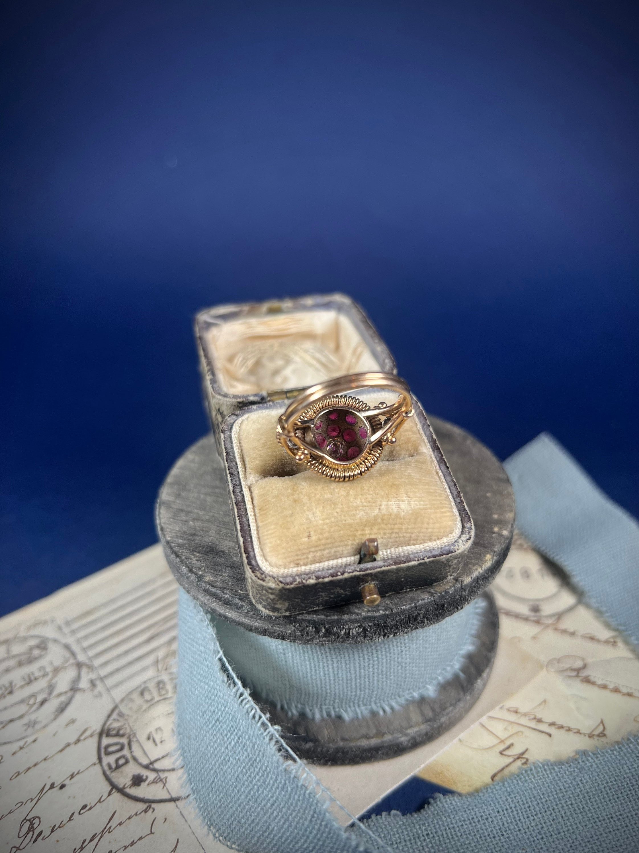 https://i.etsystatic.com/25202198/r/il/a93424/4307554466/il_fullxfull.4307554466_s374.jpg