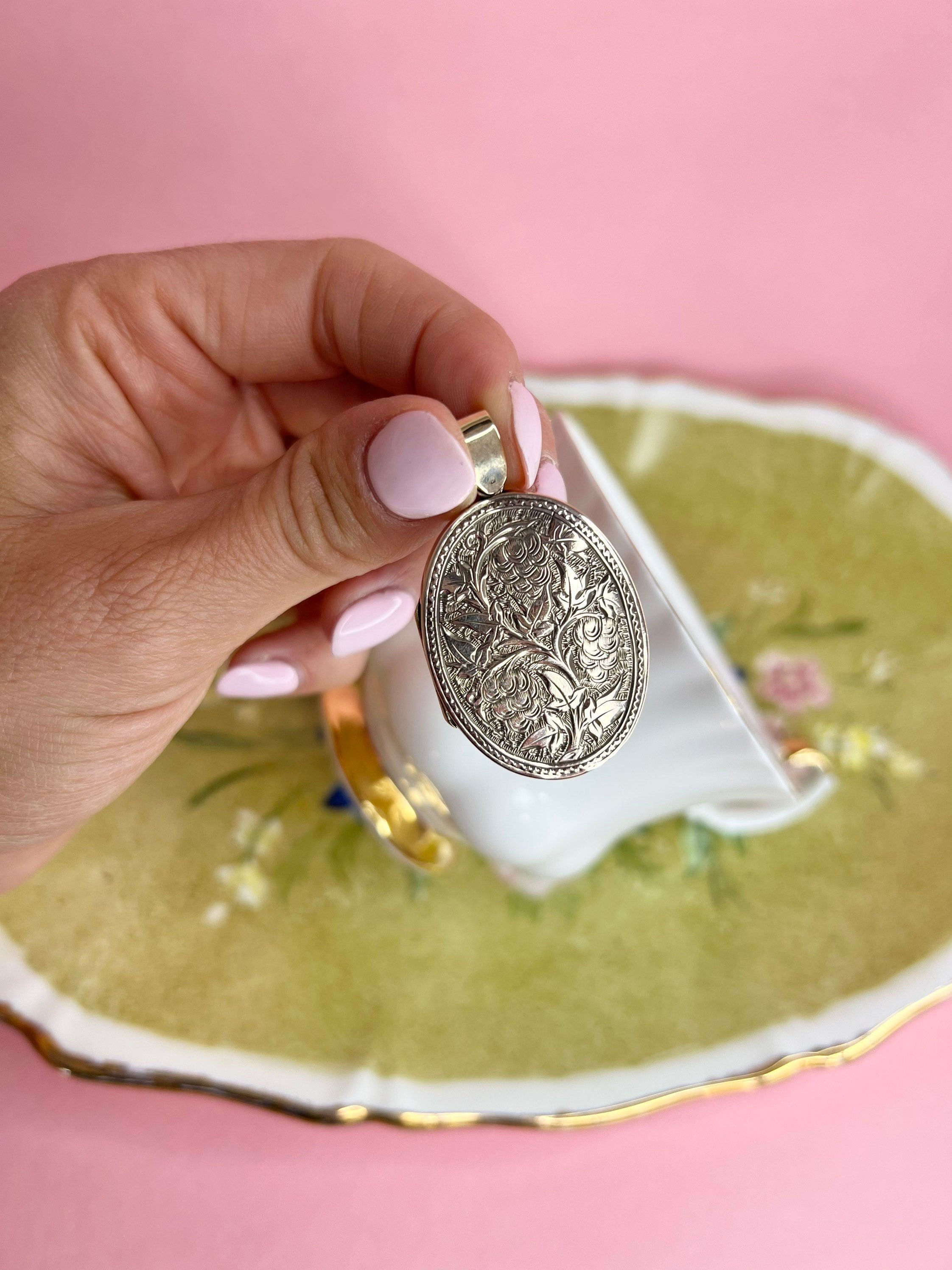 https://i.etsystatic.com/25202198/r/il/d9f158/3926841024/il_fullxfull.3926841024_3fpf.jpg