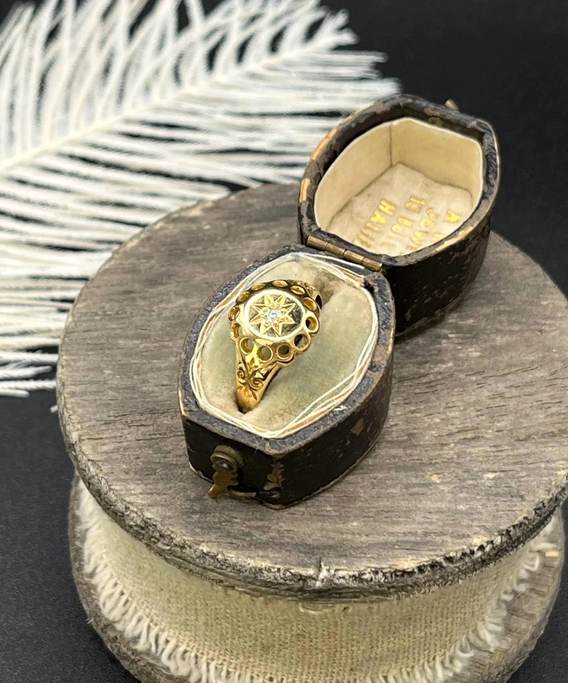 Antique 18ct Gold Yellow Gold Diamond Ring, Hallmarked Chester 1914