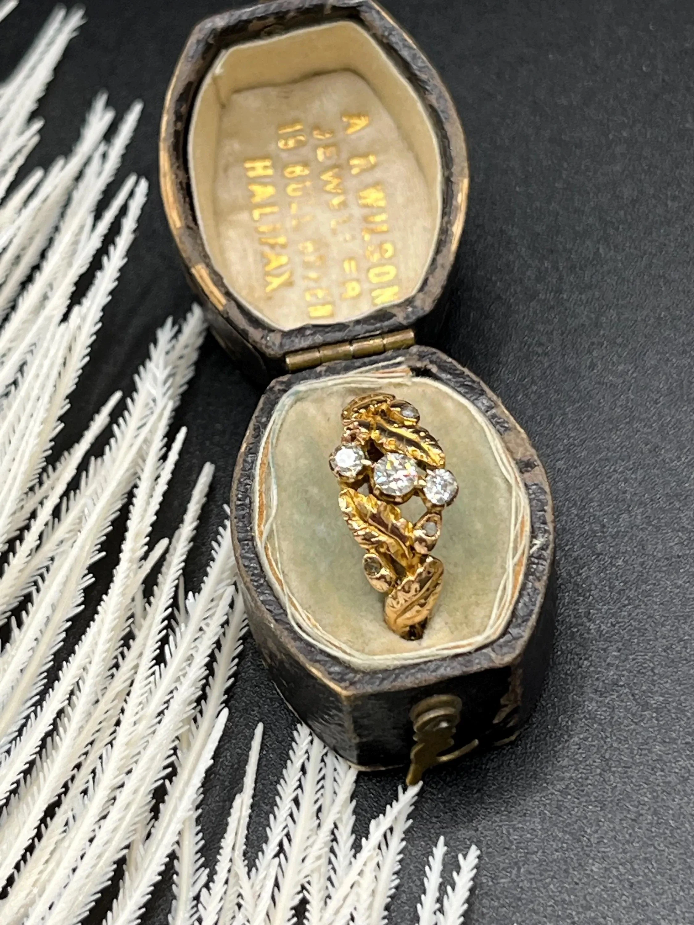 Antique 18ct Gold, Edwardian Old Cut Diamond Leaf Motif Ring