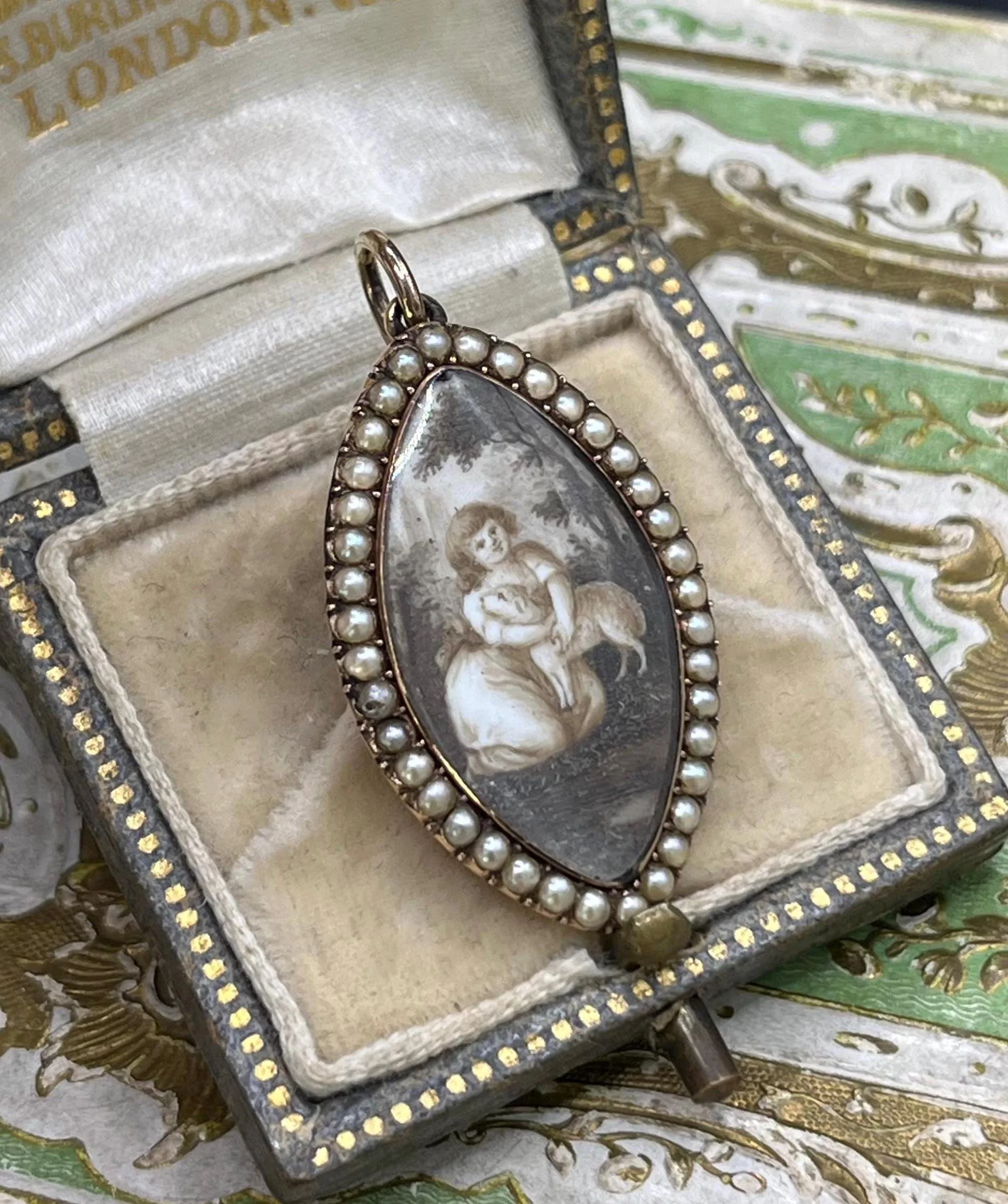Antique 9ct Gold, Victorian Seed Pearl Miniature Pendant, Circa 1820
