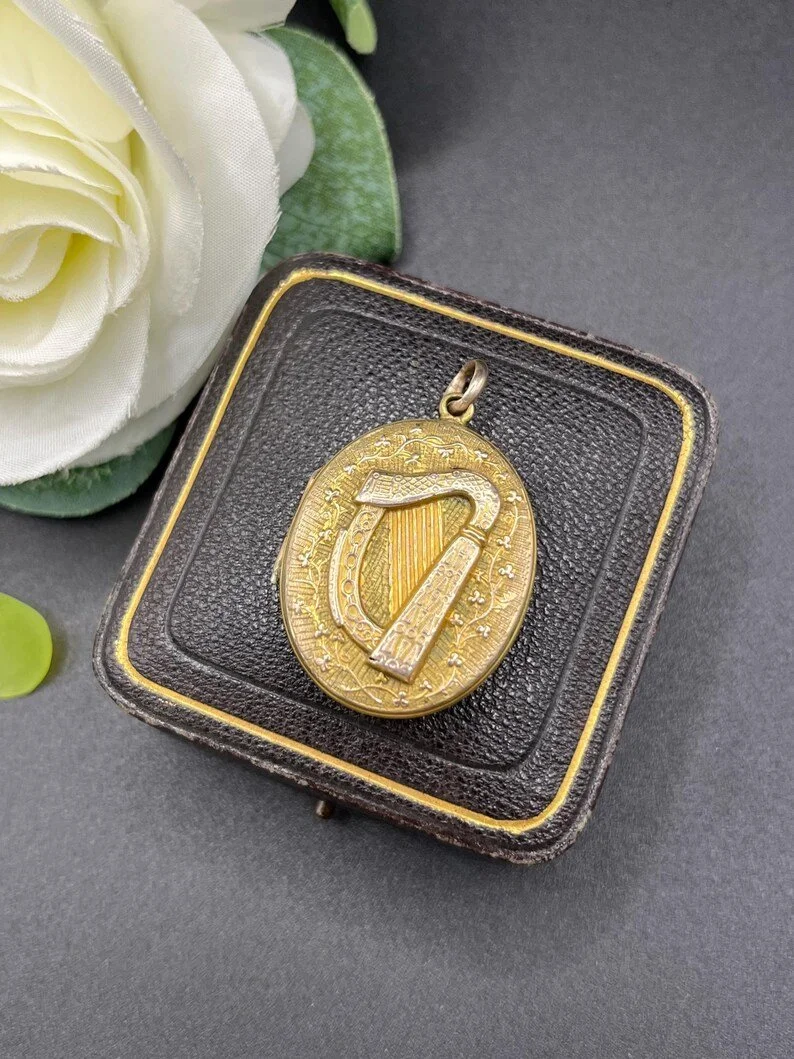 Antique 9ct Gold Back & Front, Edwardian Harp Motif Engraved Oval Locket, Circa 1900