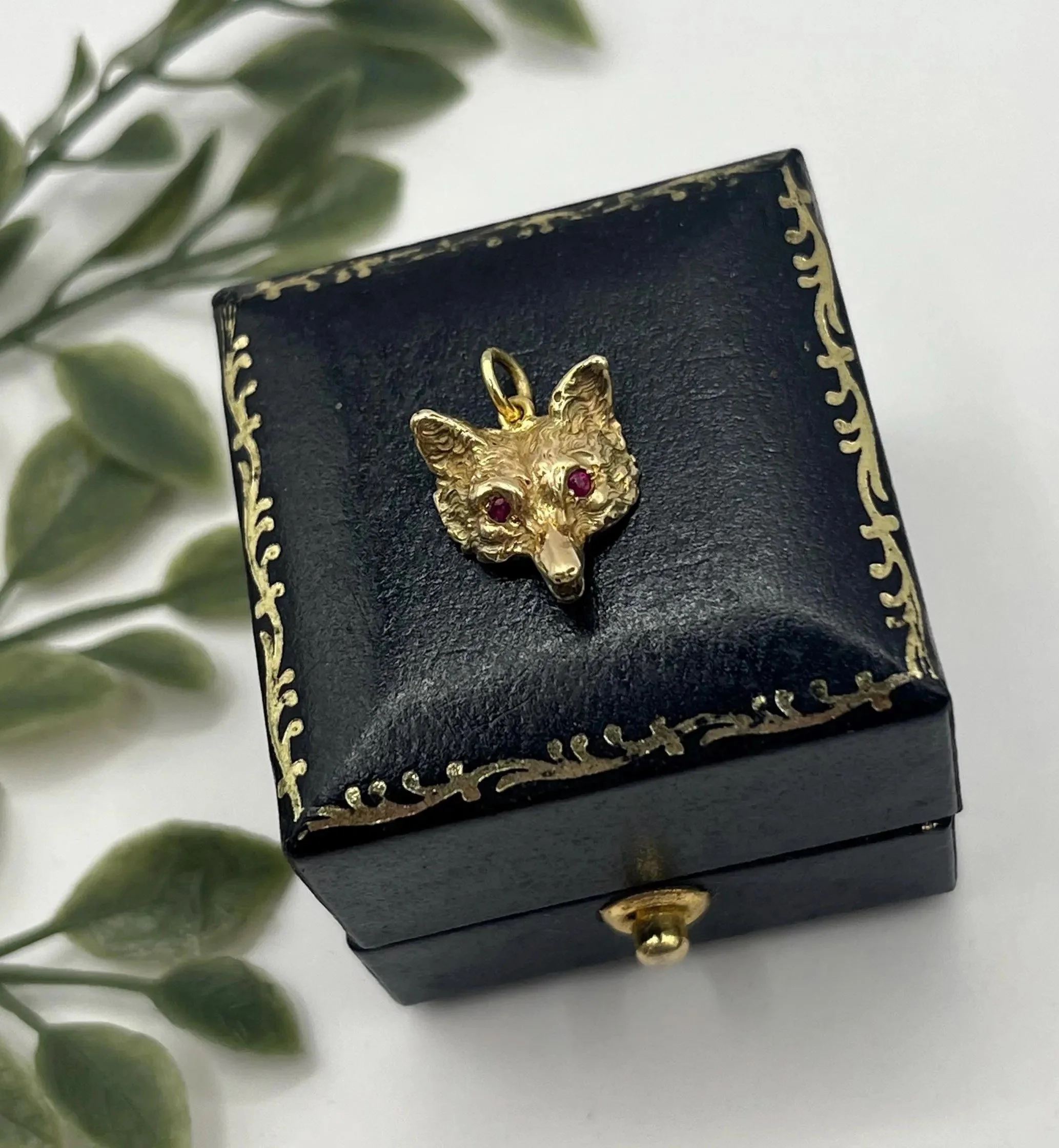 Antique 18ct Yellow Gold, Edwardian Fox Head, Animal Pendant Charm with Cabochon Ruby Eyes