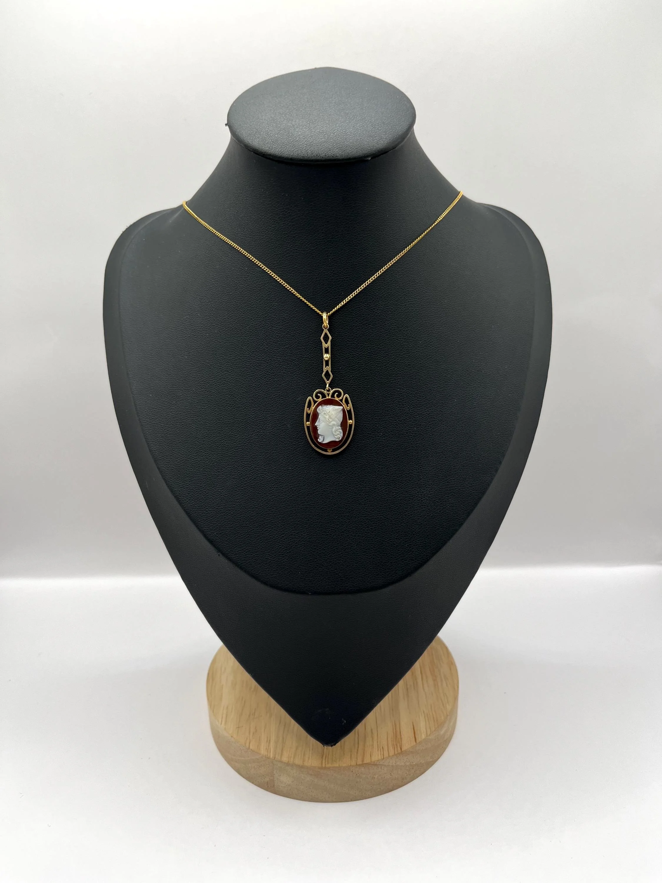 Antique 14ct Gold, Edwardian Cameo Pendant, Circa 1910
