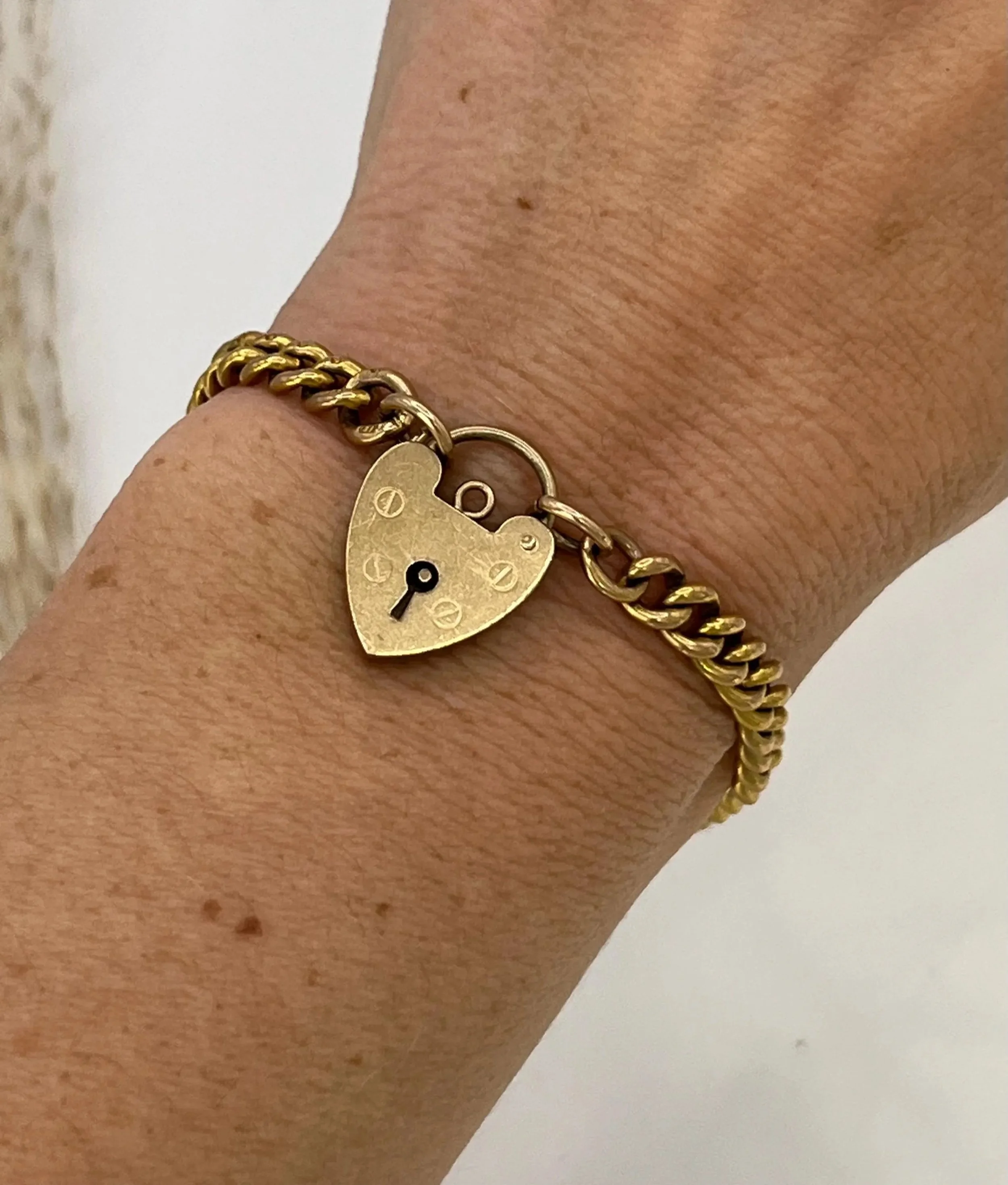 Antique 9ct Yellow Gold Bracelet with Heart Padlock, Circa 1920