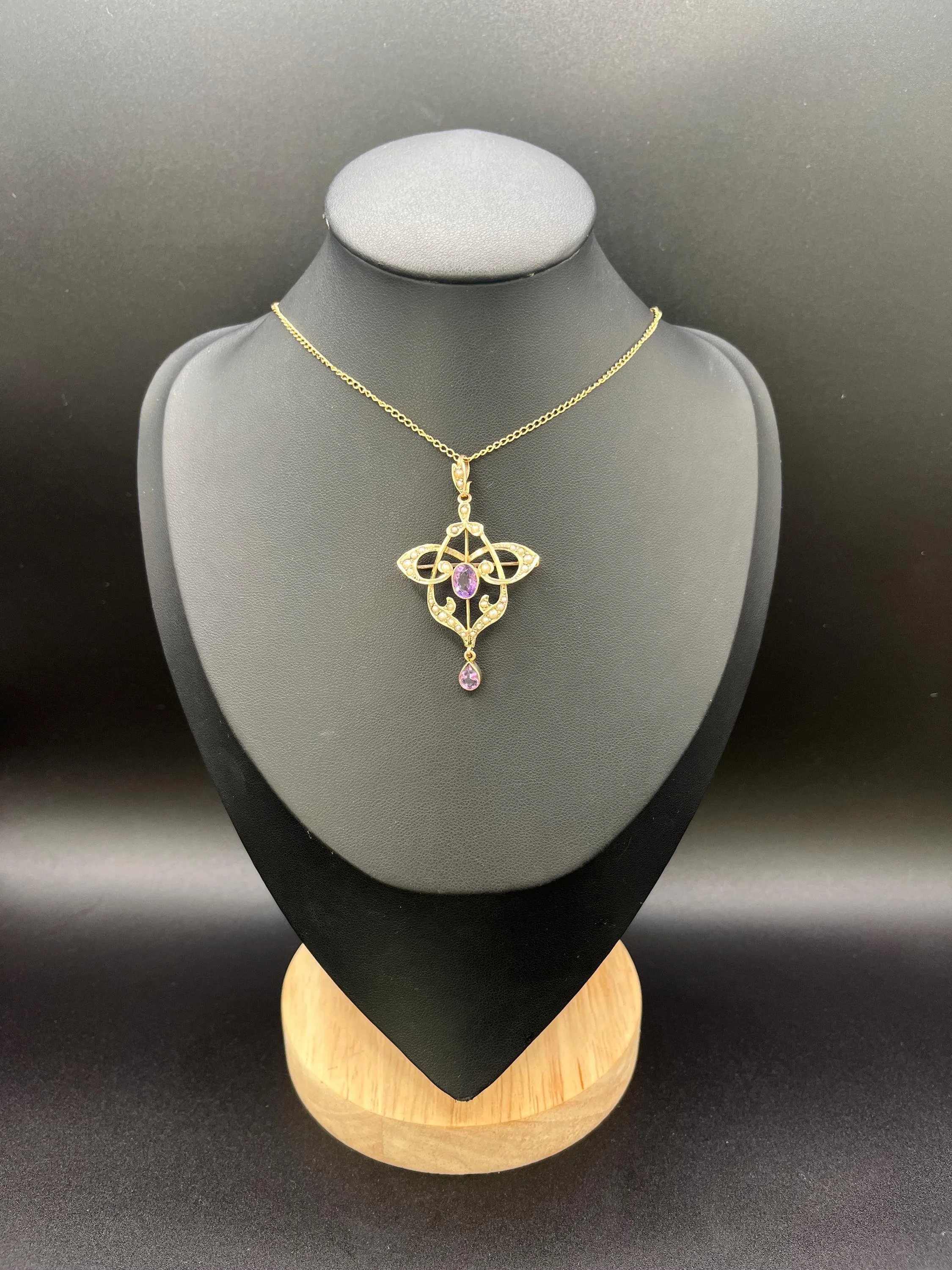 Antique 9ct Gold Edwardian Amethyst & Seed Pearl Pendant / Brooch