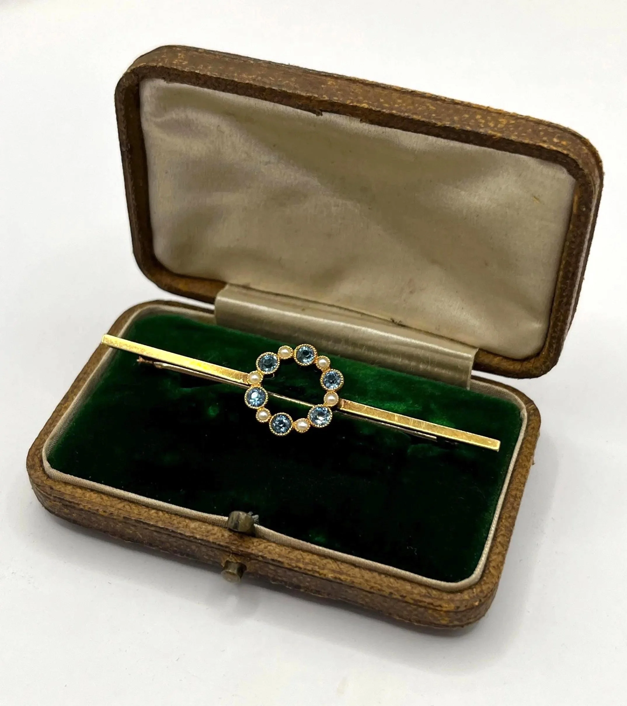 Antique 15ct Gold Edwardian Aquamarine and Pearl Bar Brooch