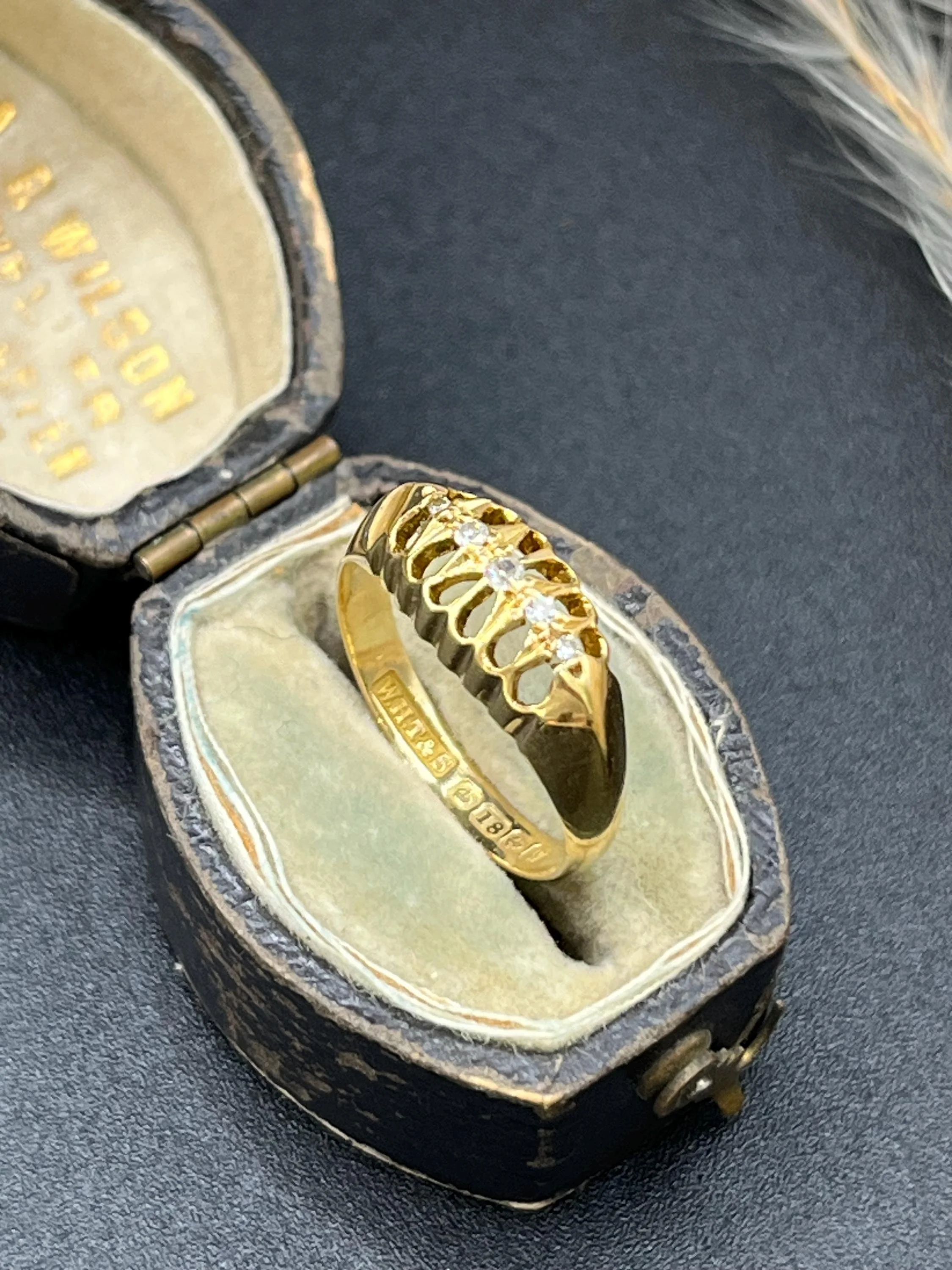 Vintage 18ct Yellow Gold Diamond 5 Stone, Hallmarked Birmingham 1946