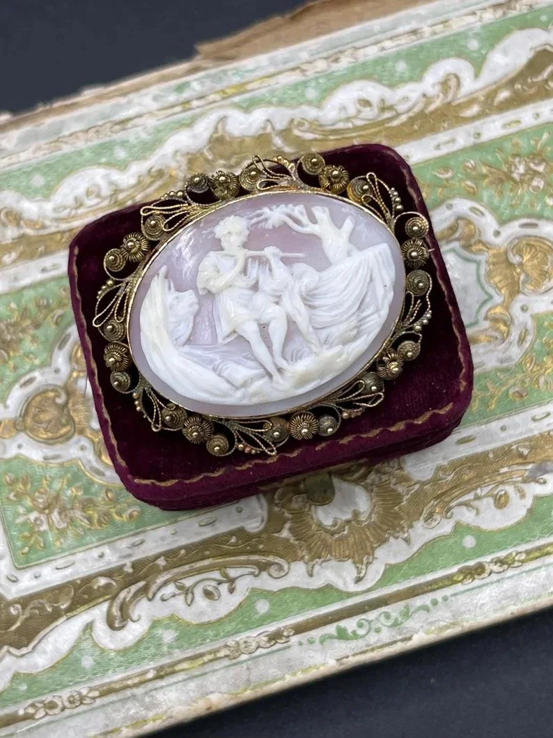 Antique 15ct Gold, Victorian Shell Cameo Brooch, Circa 1890