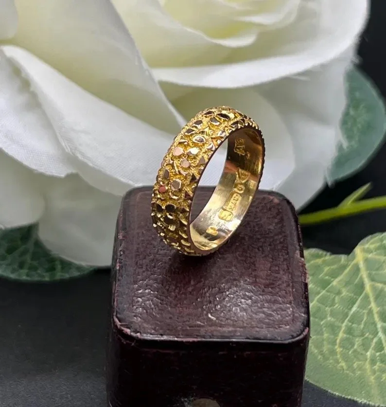 Antique 9ct Yellow Gold, Band Hallmarked Chester 1913