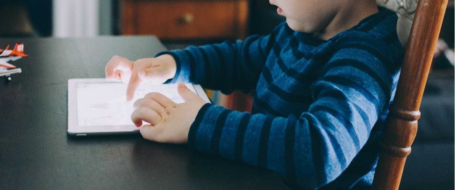 Effective Strategies for Managing Screen Time with Your Children
