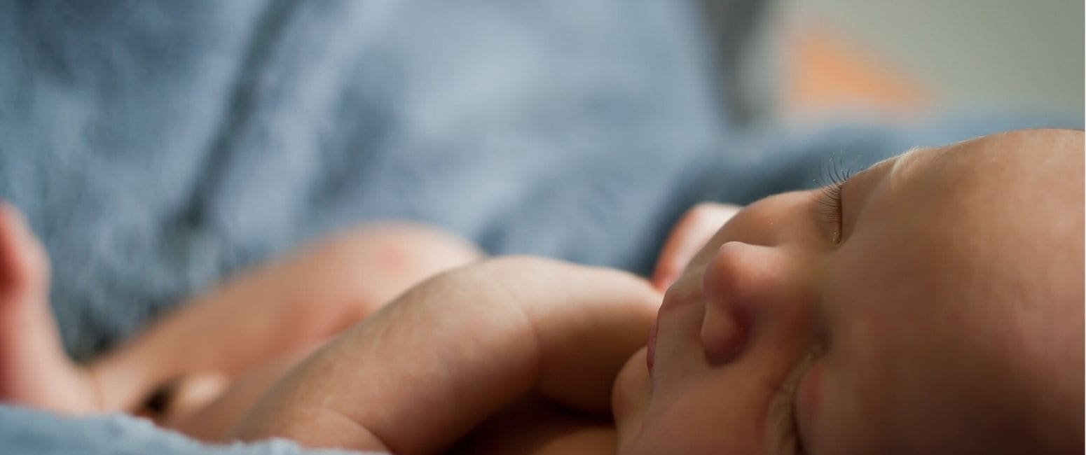 Newborn Schedules: A Detailed Guide for Moms in the First 7 Weeks