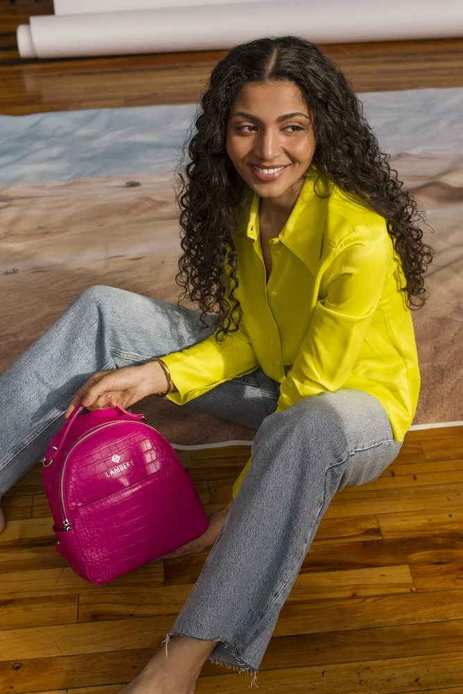 SS22Q1_CHARLIEHOTPINK_LF3.jpg
