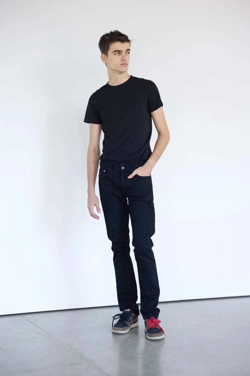12-max-r-10-03-2026-top-gagamodels.jpg