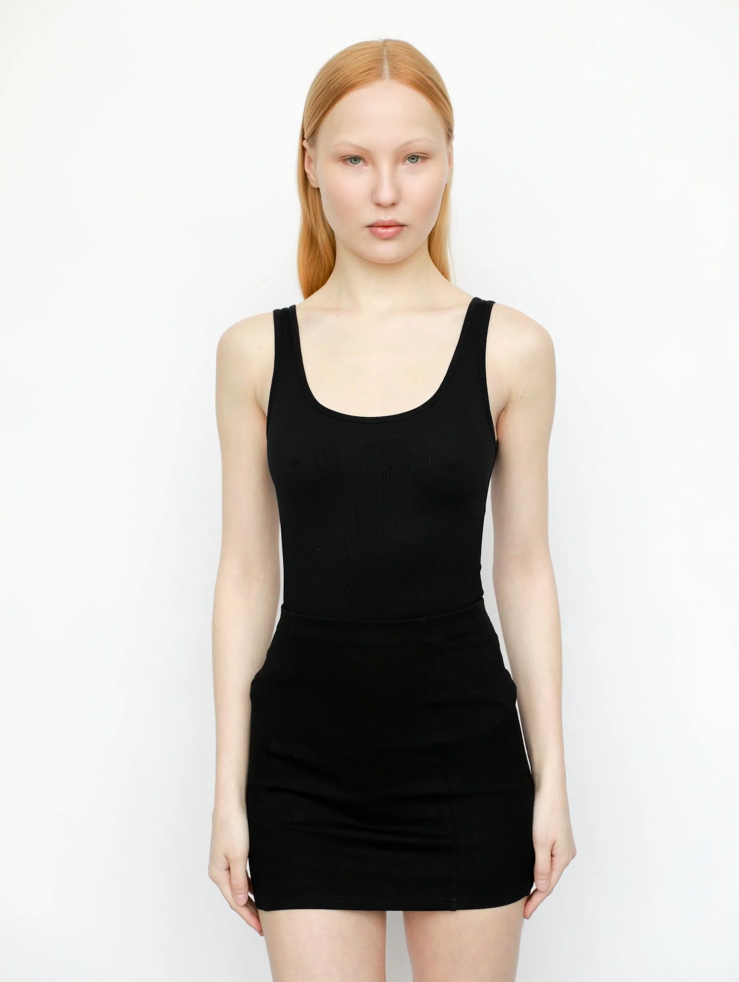 3-evelina-lola26-mag-model-agent-group.jpg