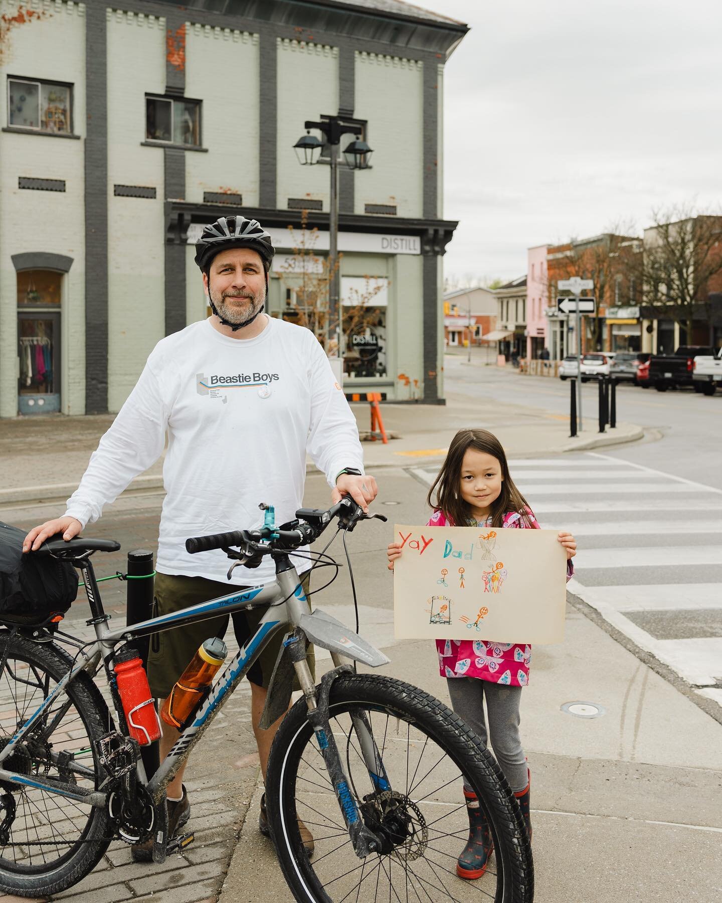 Thank you to everyone who came out to support Optimism Place at the @pcctcyclingtour 🙌🏼 

The rainy weather didn&rsquo;t deter our cyclists + we even had some cute cheerleaders! 💫 

Donations will continue to be accepted until the end of May - lin