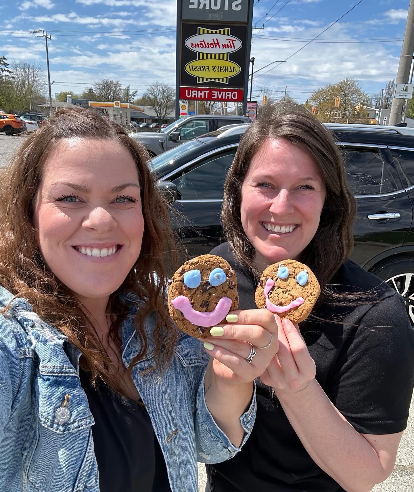Smile Cookie day three!! 🍪💙🙌🏼

Get a Smile Cookie at any Stratford location Tim&rsquo;s &amp; 100% of the profits will go to OP ✨ a win-win 😊