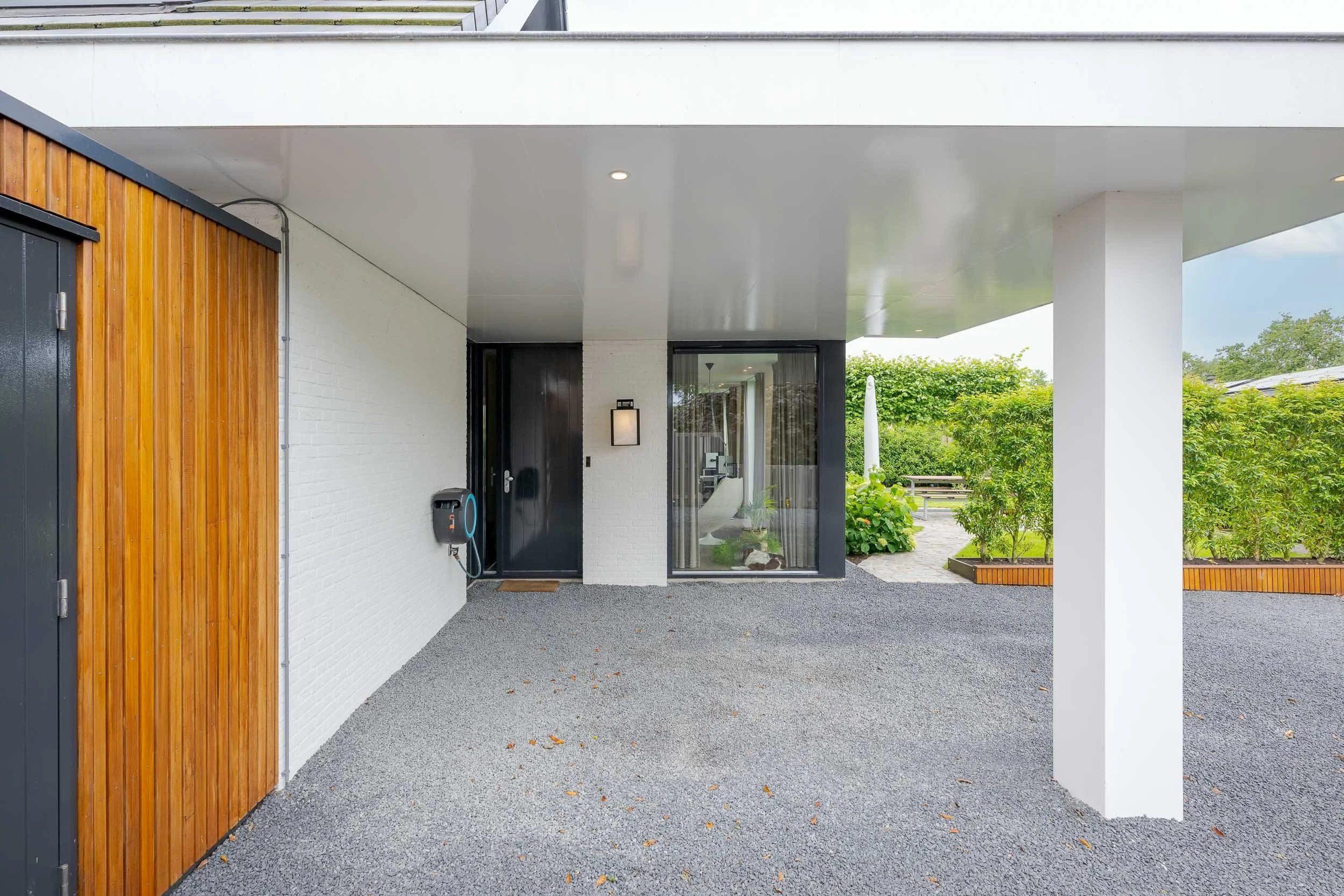 luxe-villa-voorschoten-02.jpg