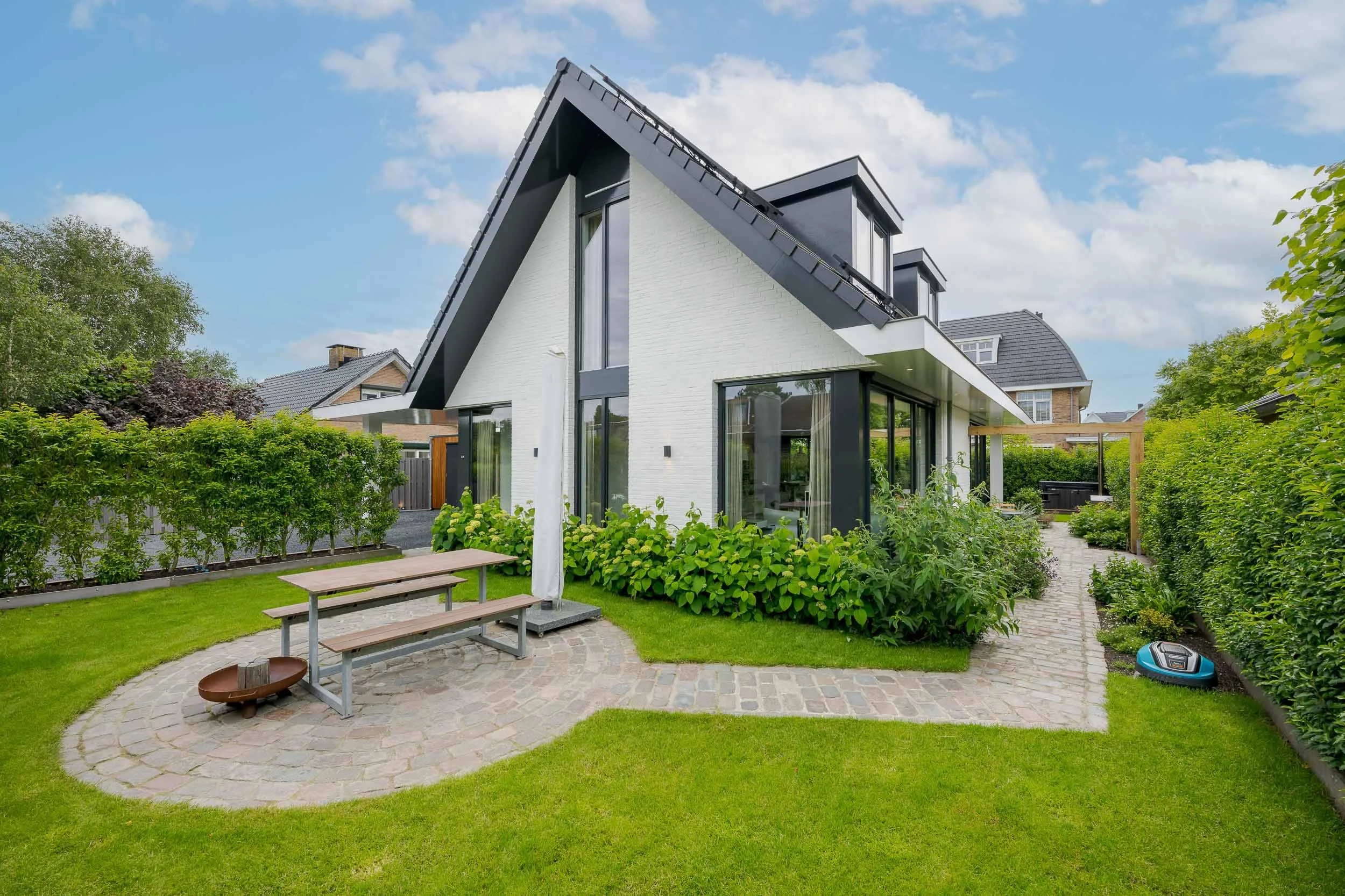luxe-villa-voorschoten-03.jpg