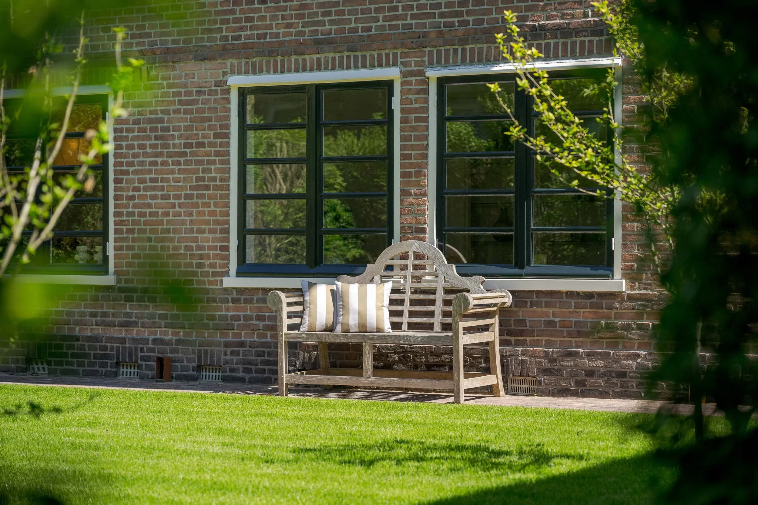 monumentale-villa-voorschoten-02.jpg