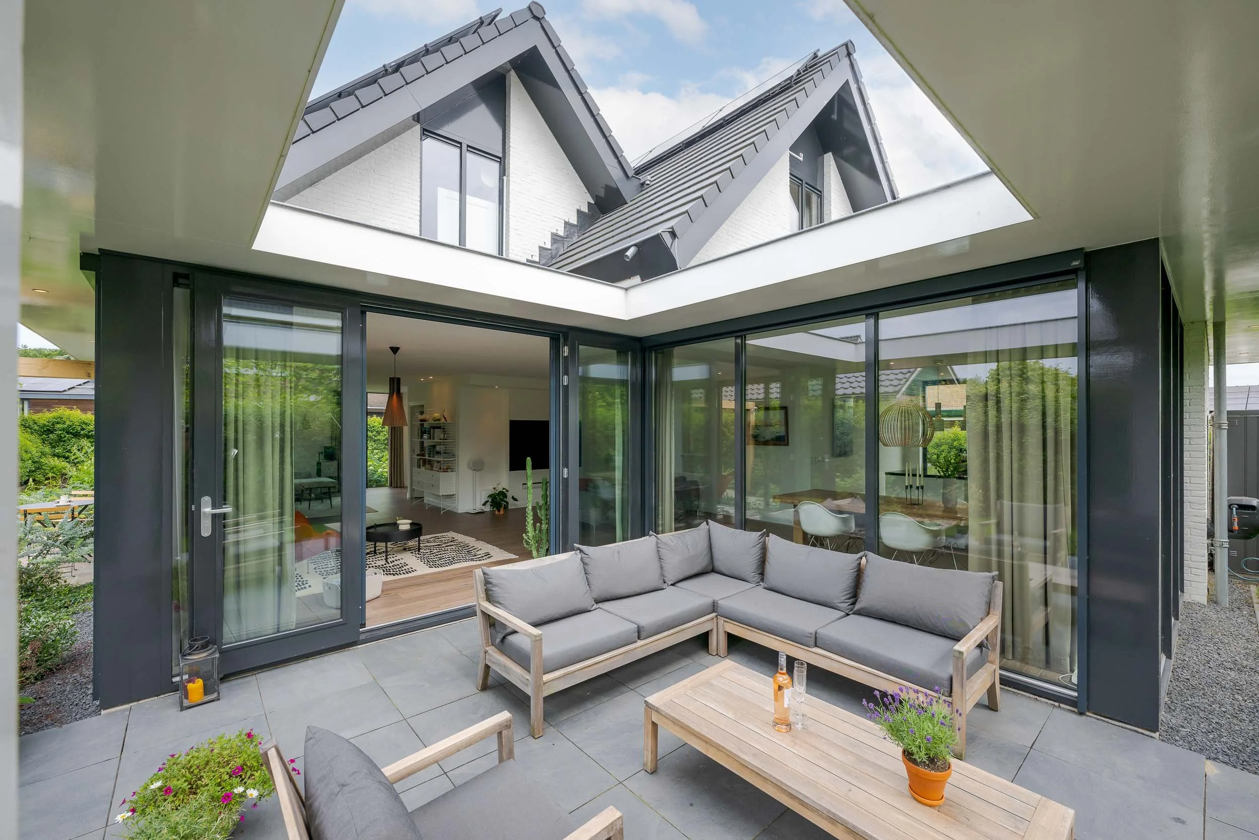 luxe-villa-voorschoten-08.jpg