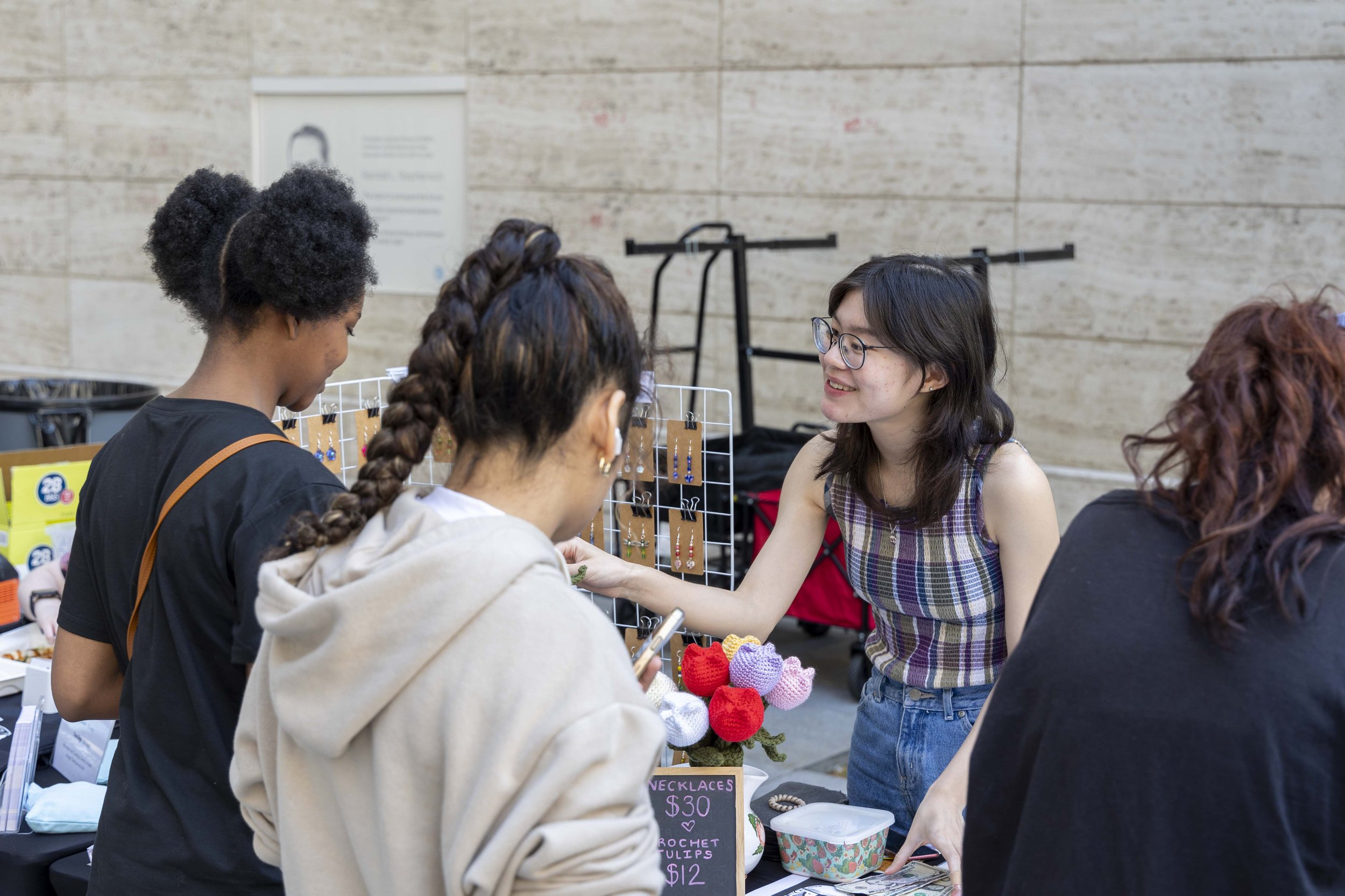 Workshop_Teen_Artist_Market_4.15.23230417_272(1).jpg
