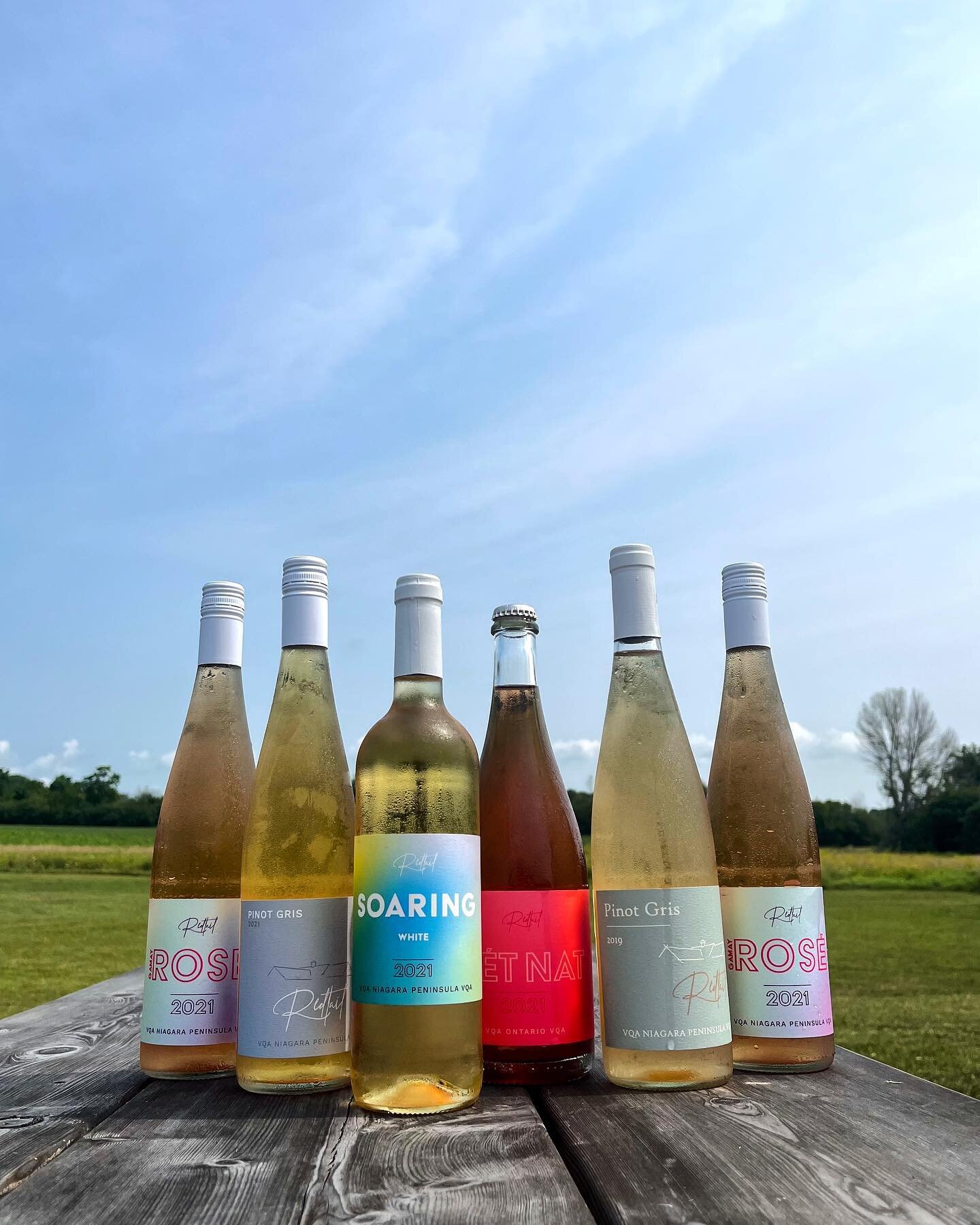 Summer Mix Pack Sale ✨🥂

Looking for an assortment of white &amp; ros&eacute; wines to keep your wine fridge stocked? Look no further! Here&rsquo;s our Summer Mix Pack!! 

Includes - 
NEW ** 2021 Soaring White 
2019 Pinot Gris (Library Wine) 
2021 P