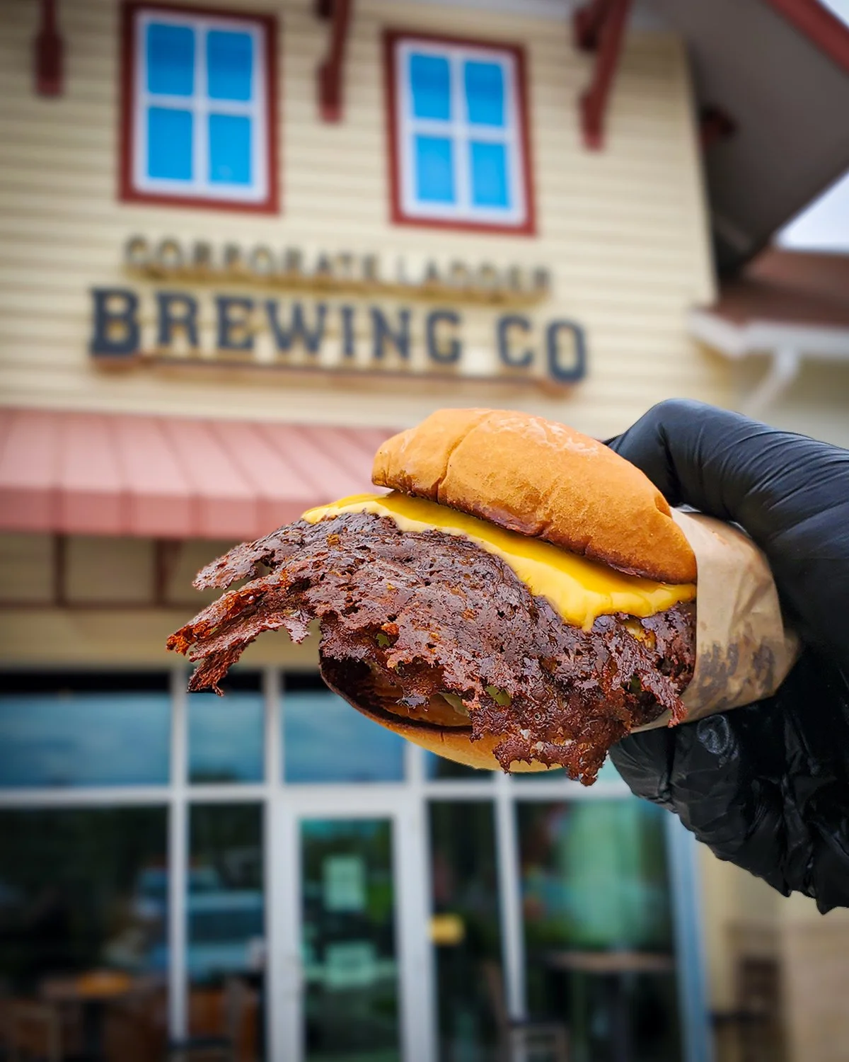 Smash burger special during Thursday happy hour in Palmetto Florida