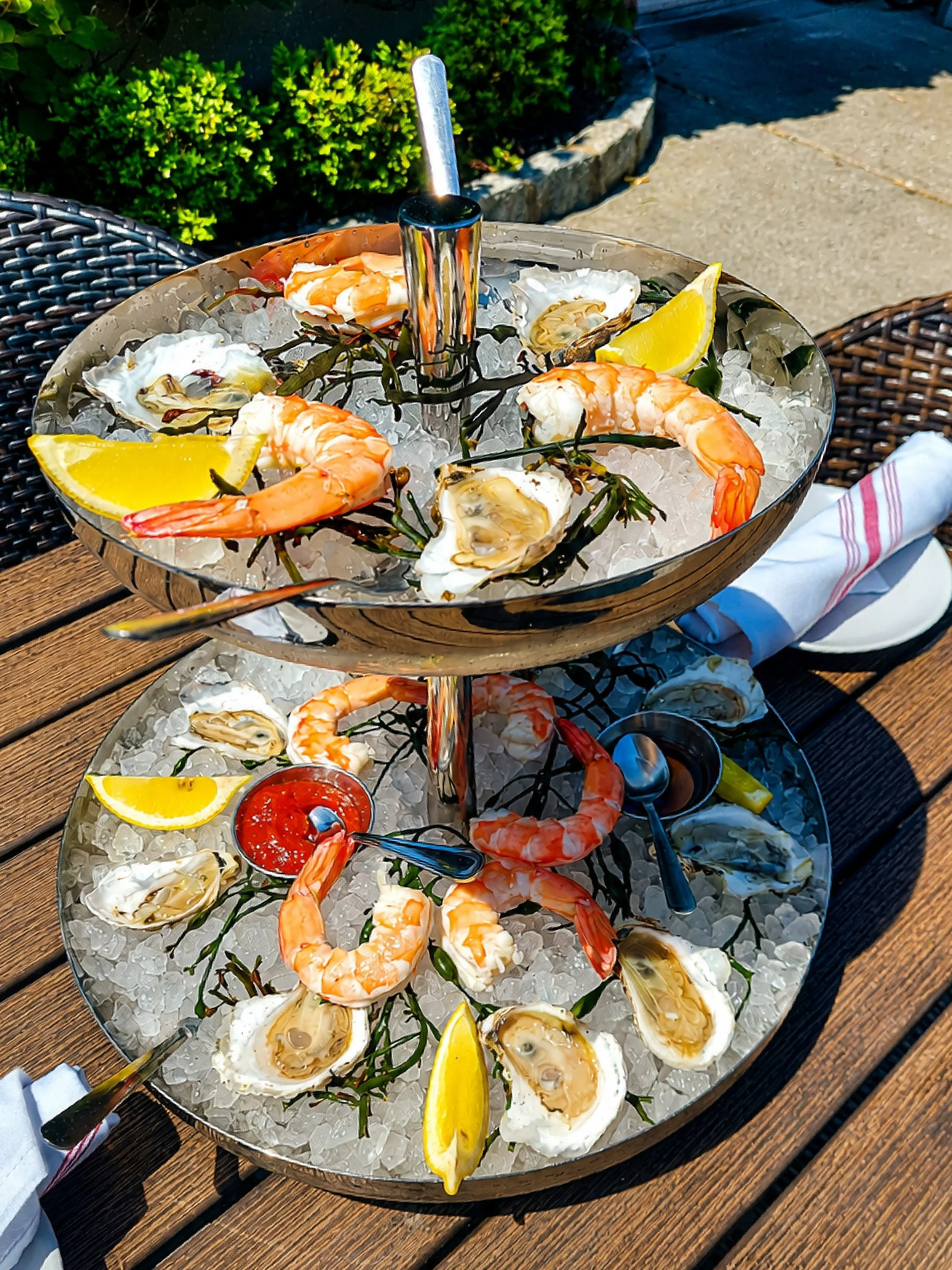Fresh Oysters. Sunshine. A seat outside.

Build your own seafood towers at Parkside this weekend &mdash; oysters by the half or full dozen, shrimp cocktail, and the perfect pairing with our Lobster Roll Special.

Market price.