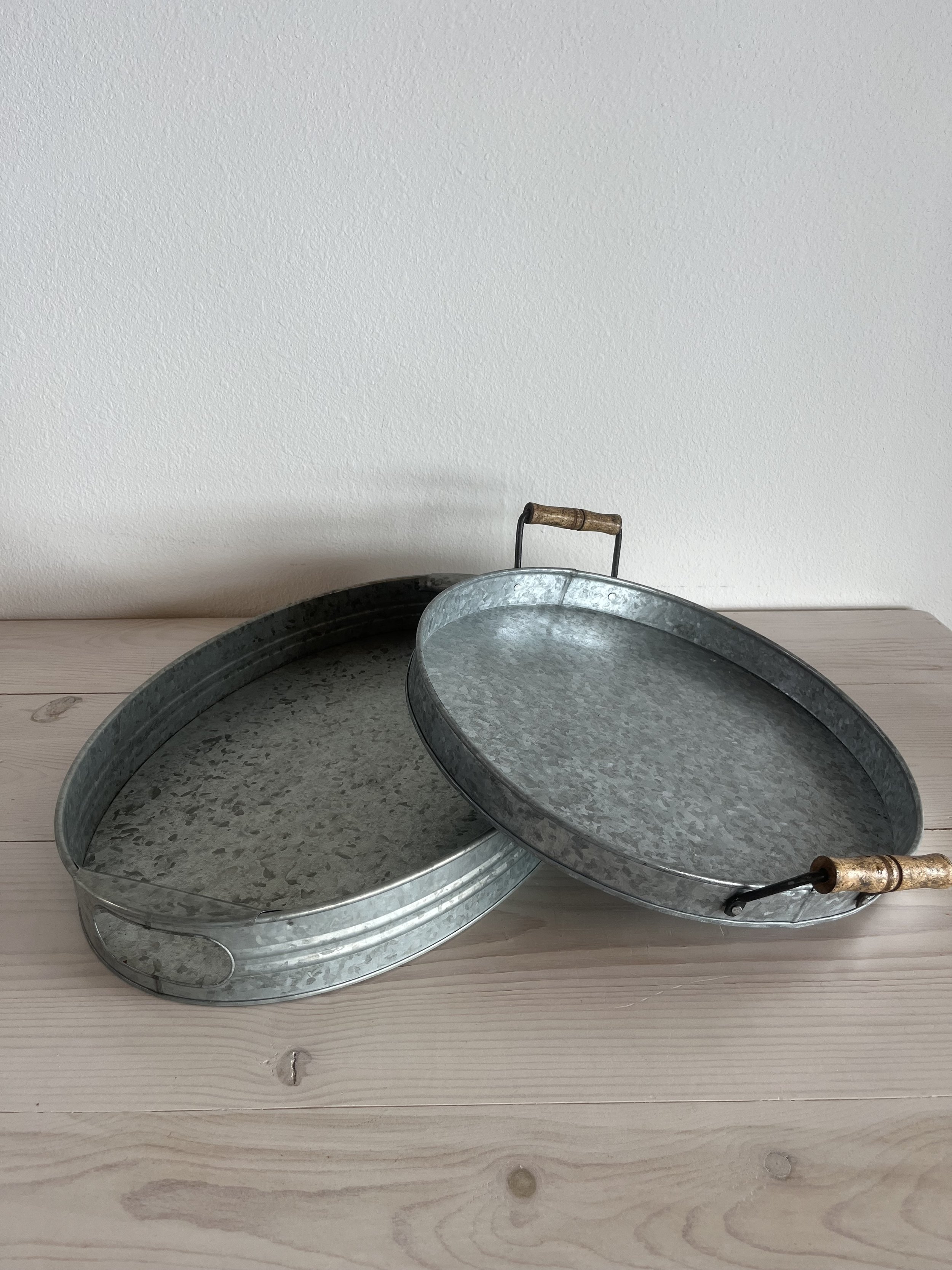 Tin Circle Platters
